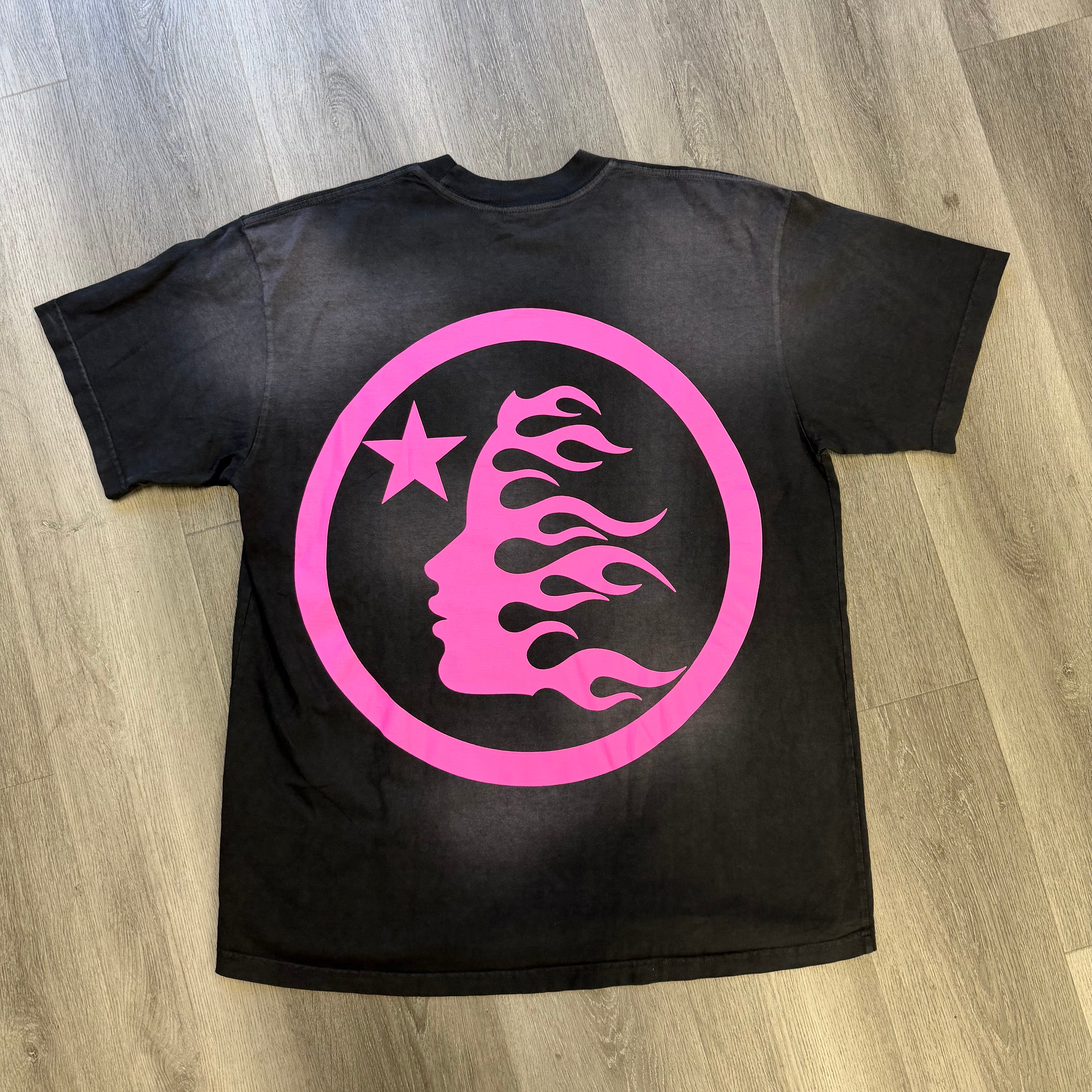 Hellstar Classic T-shirt (Regular Print) Black/Pink