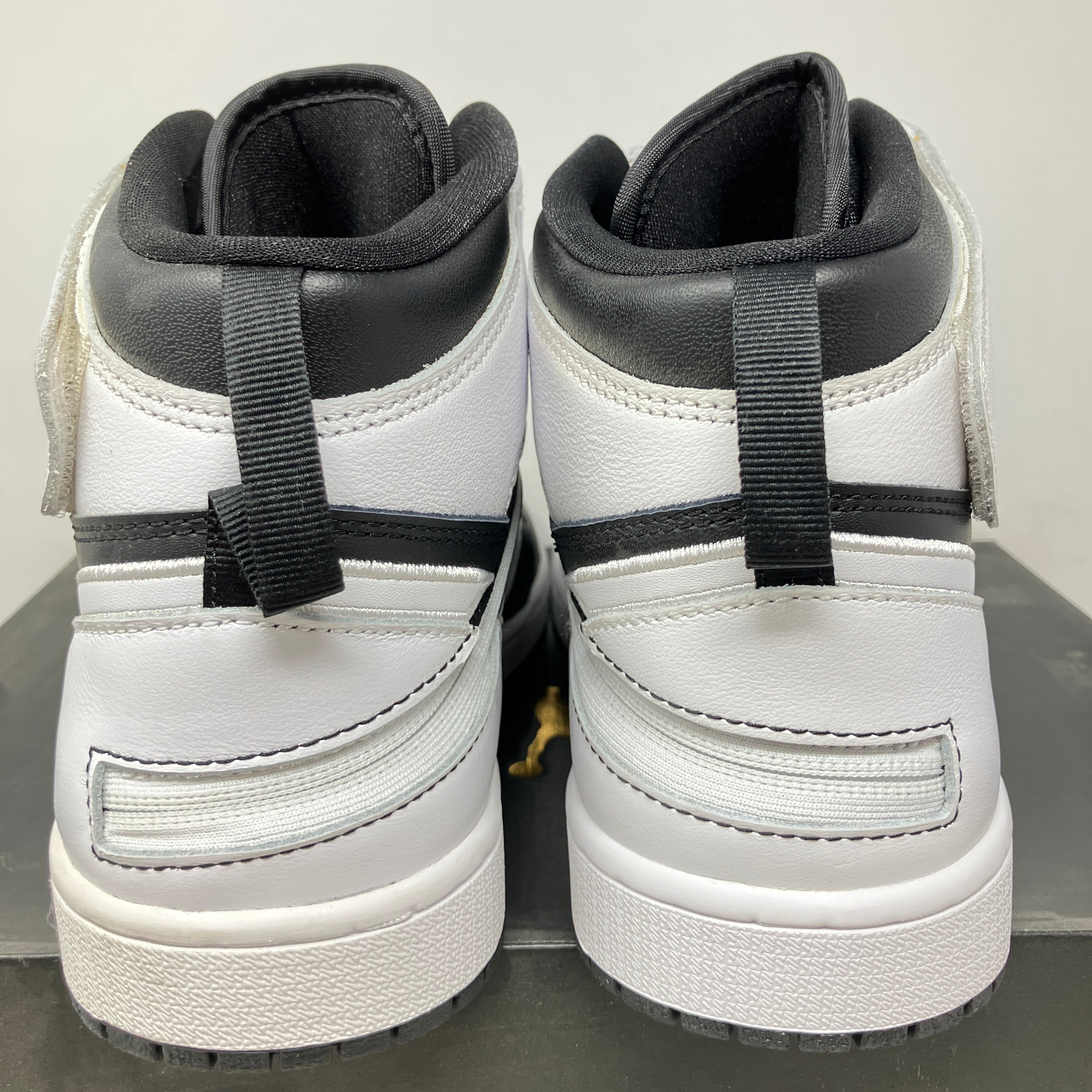 Jordan 1 High FlyEase Panda