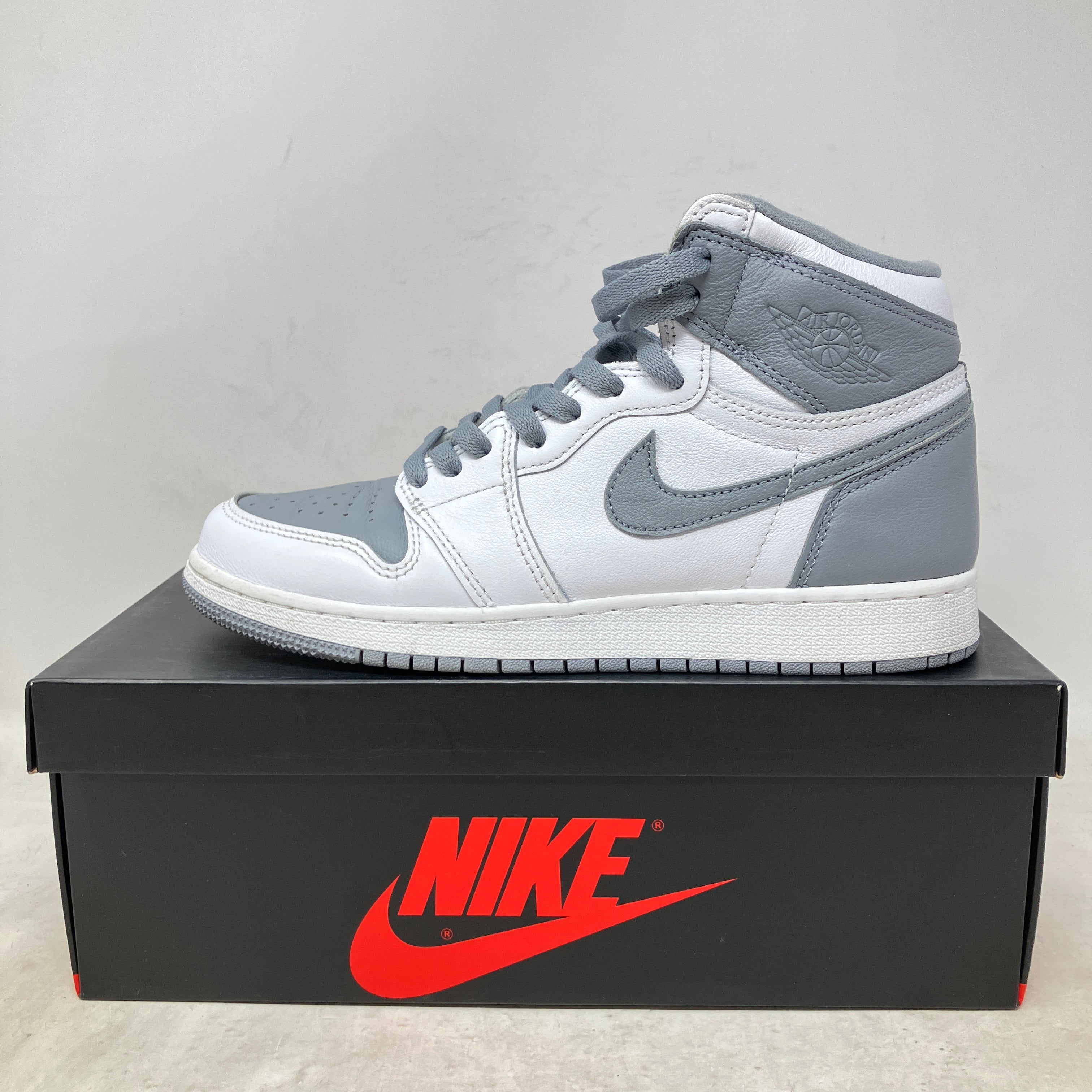 Jordan 1 Retro High OG Stealth (GS) – Hidden Realm