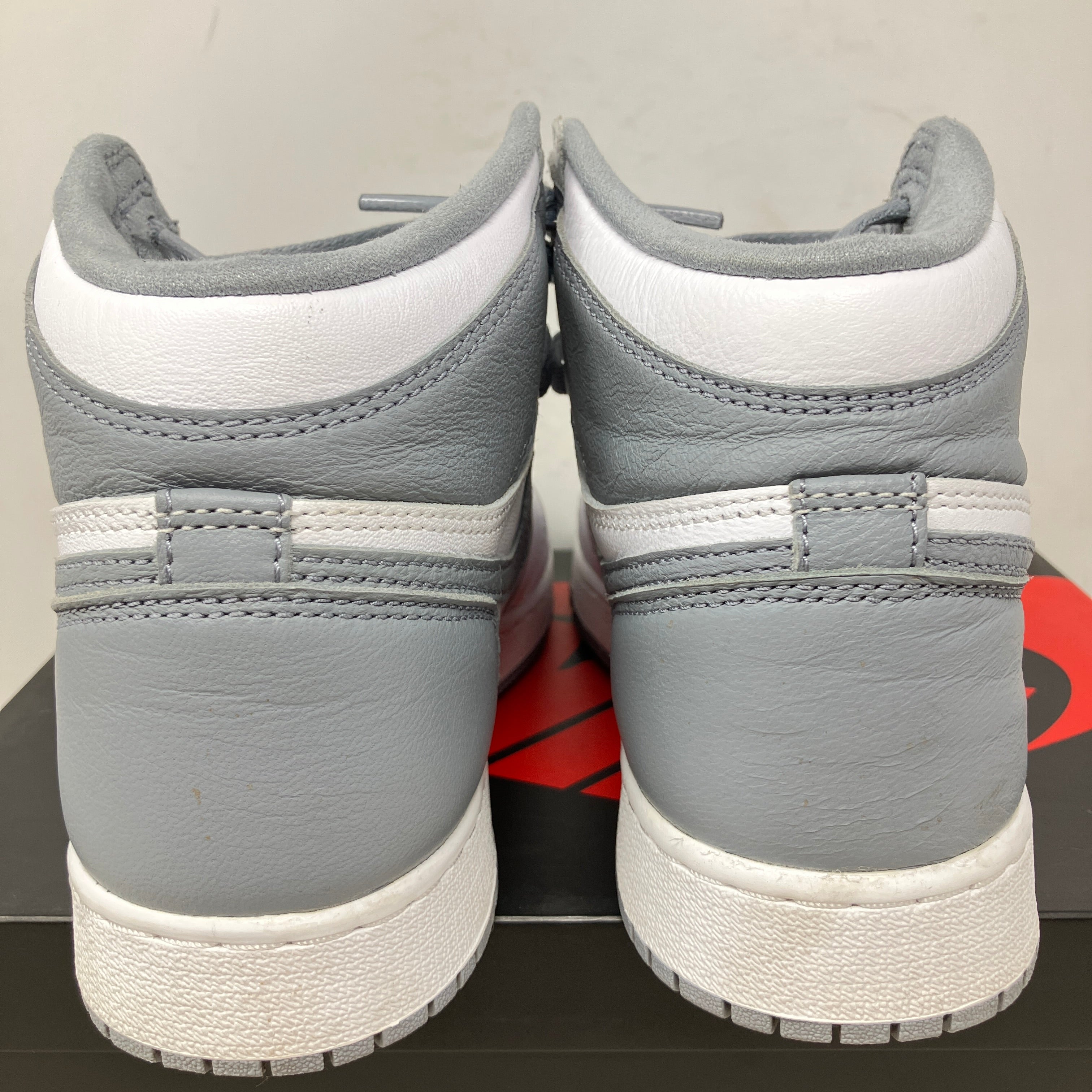Jordan 1 Retro High OG Stealth (GS)