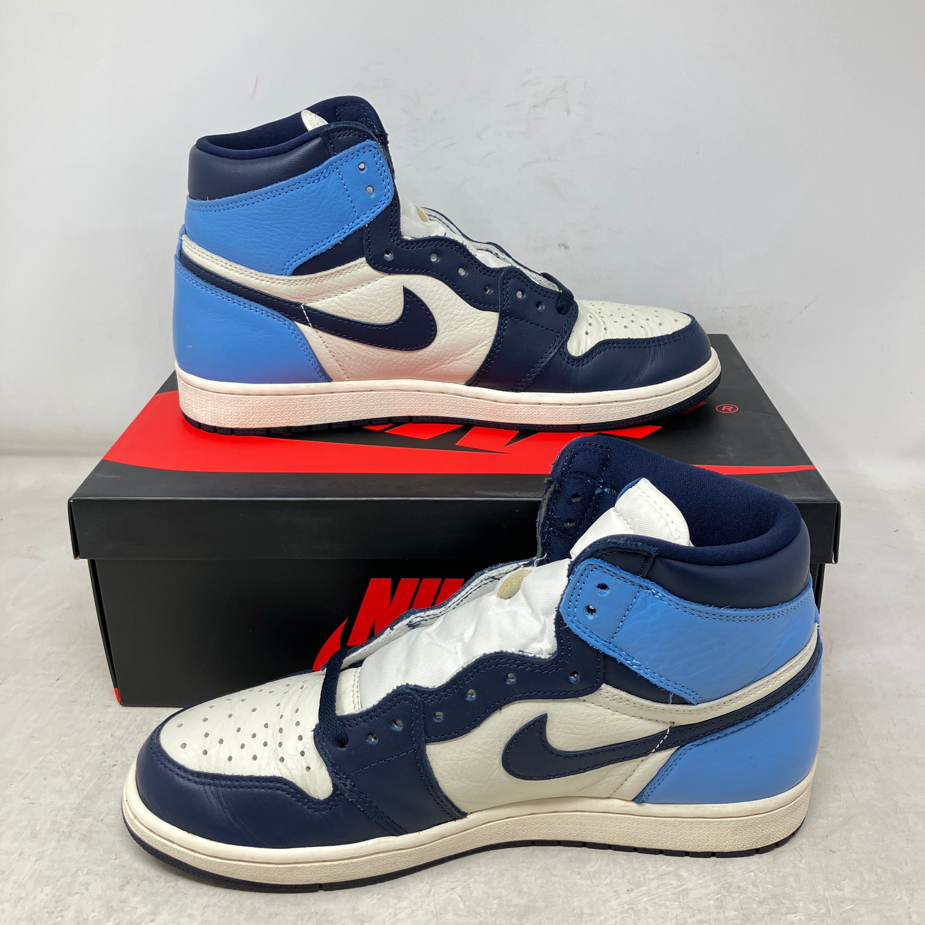 Jordan 1 Retro High Obsidian