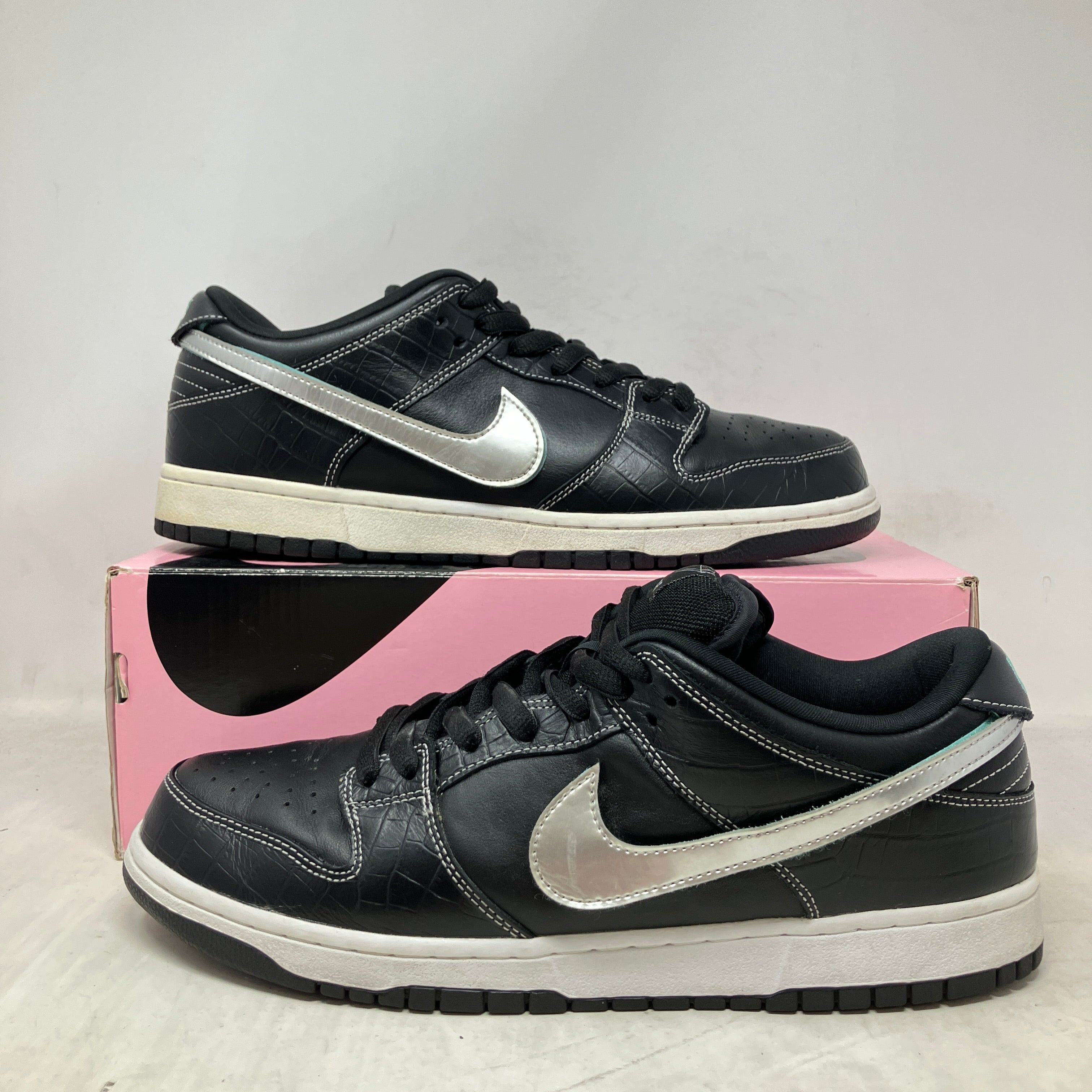 Nike SB Dunk Low Diamond Supply Co. Black Diamond