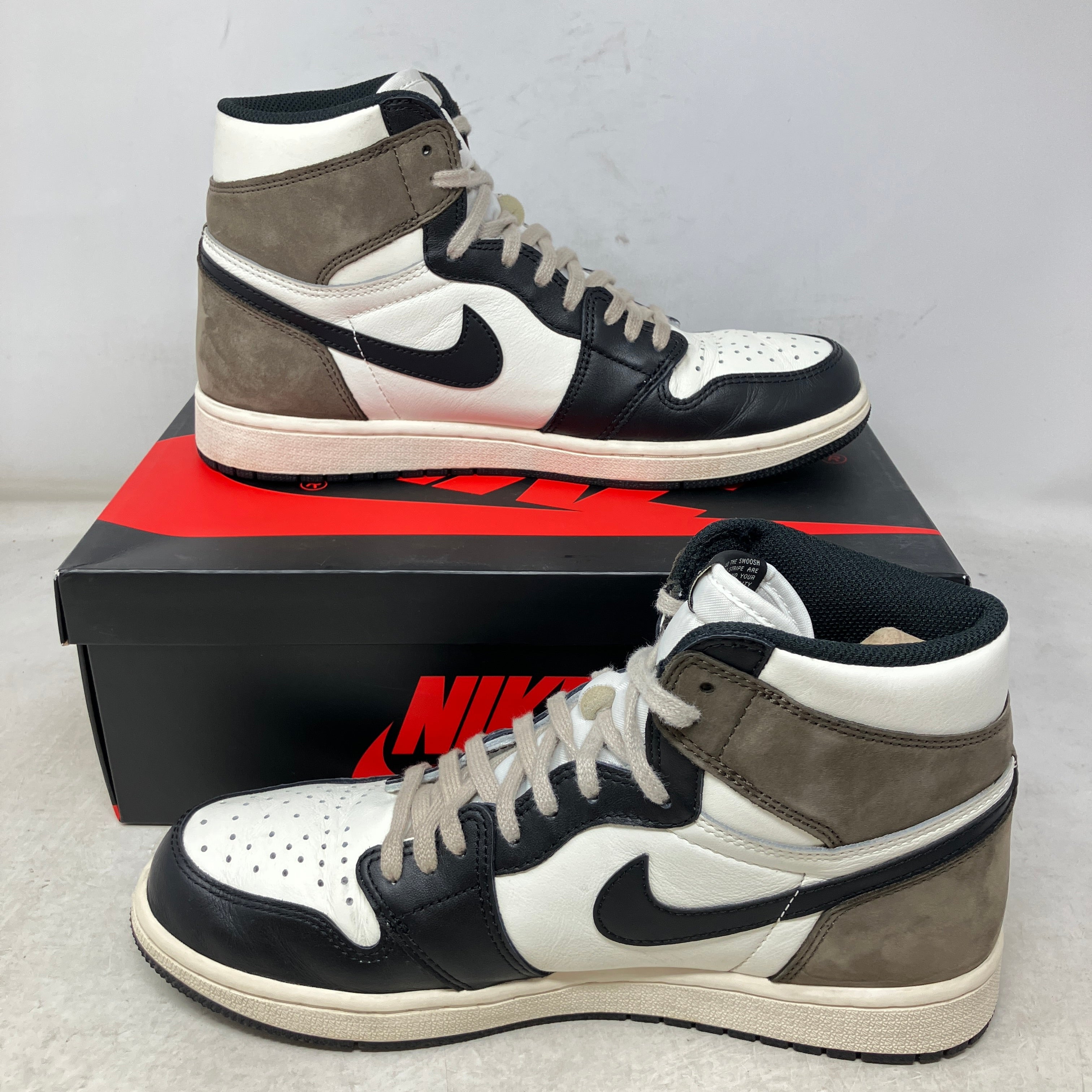 Jordan 1 Retro High Dark Mocha