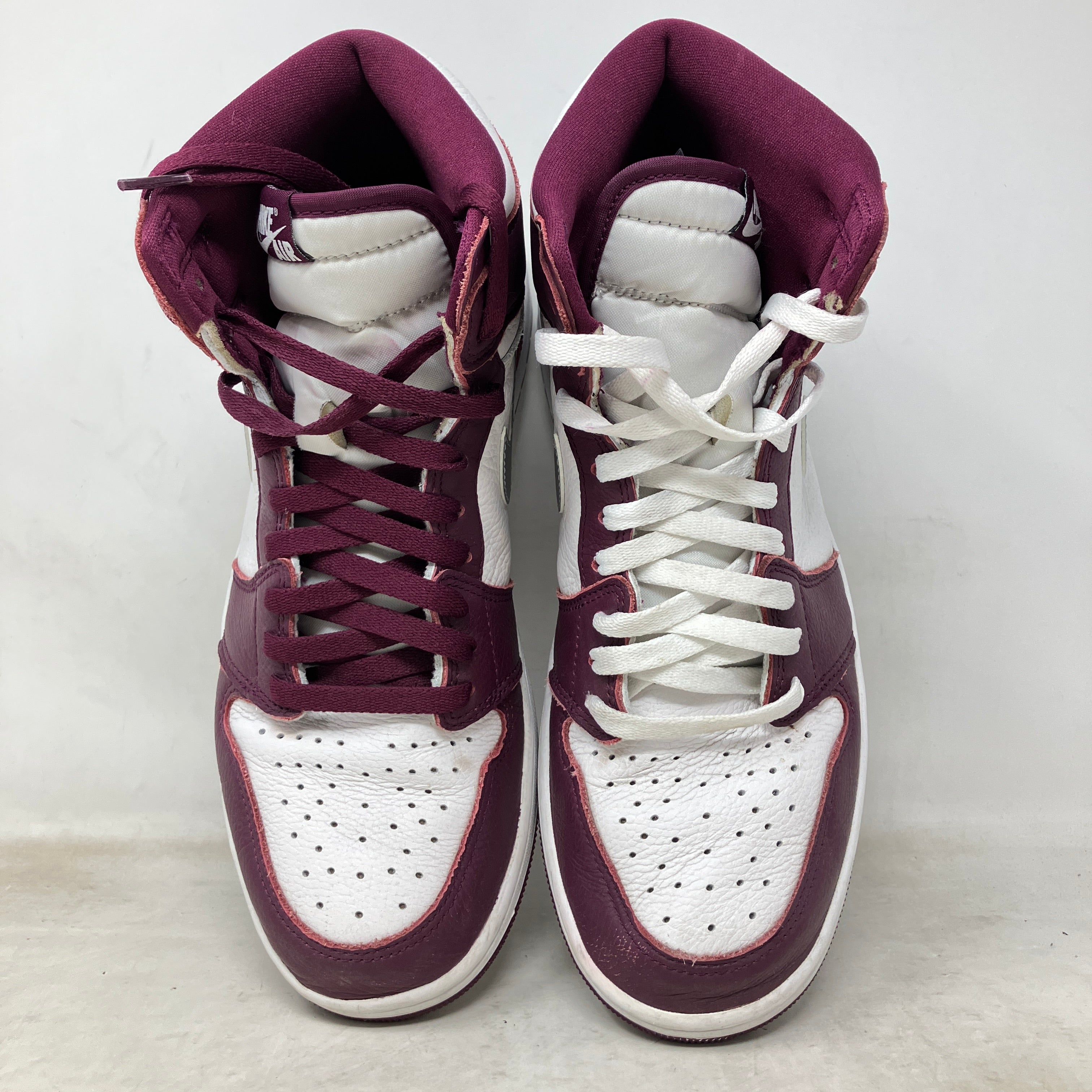Jordan 1 Retro High OG Bordeaux