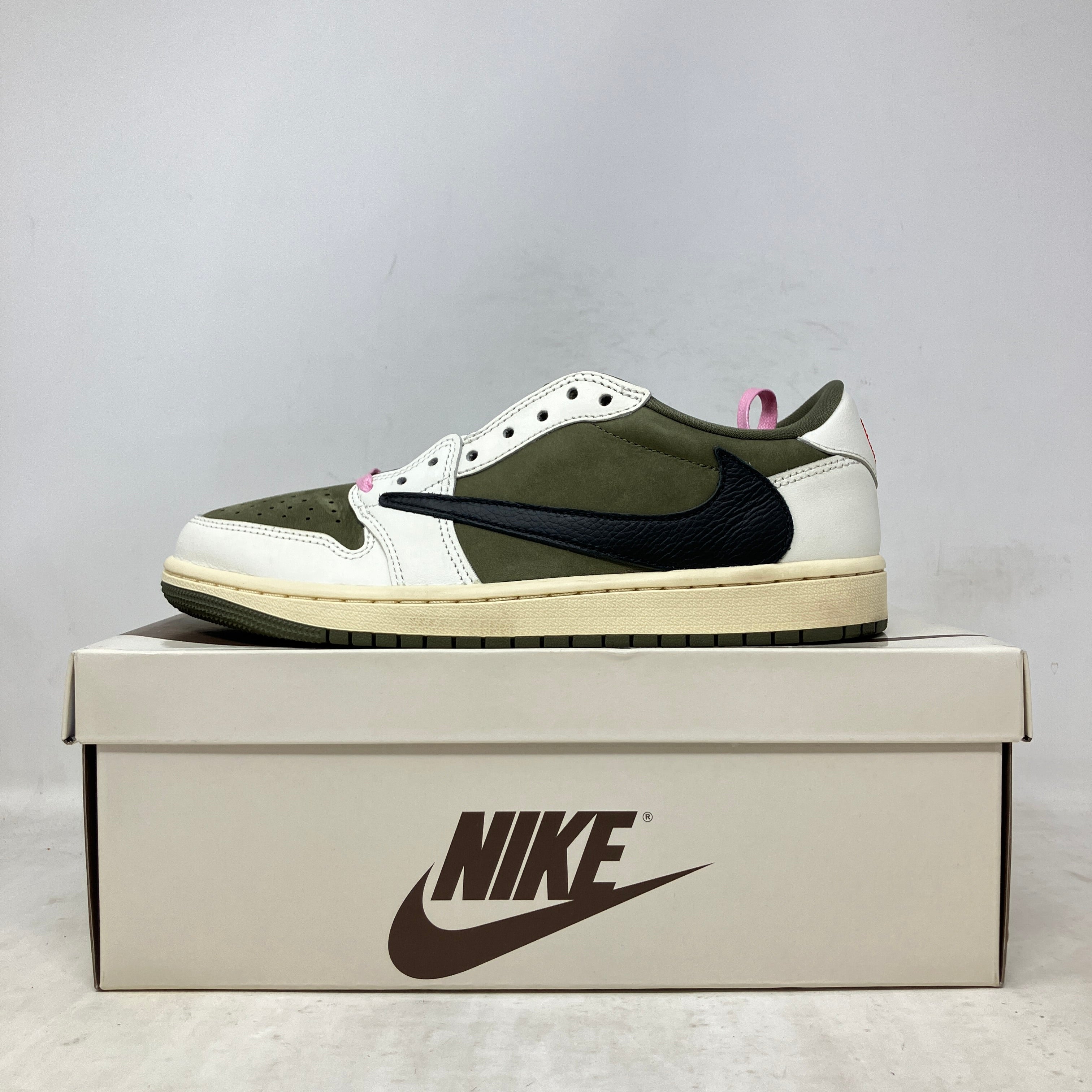 Jordan 1 Retro Low OG SP Travis Scott Medium Olive