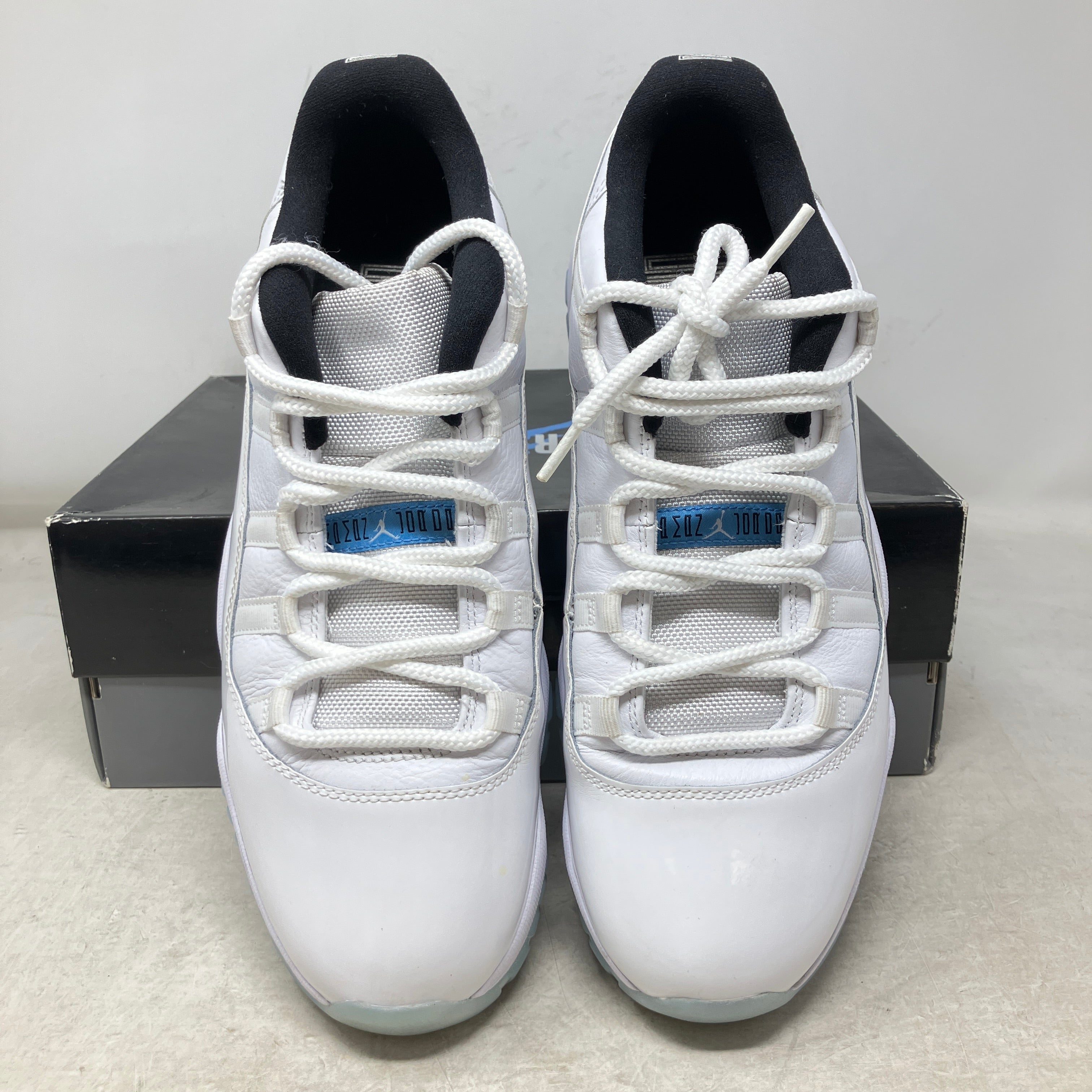 Jordan 11 Retro Low Legend Blue