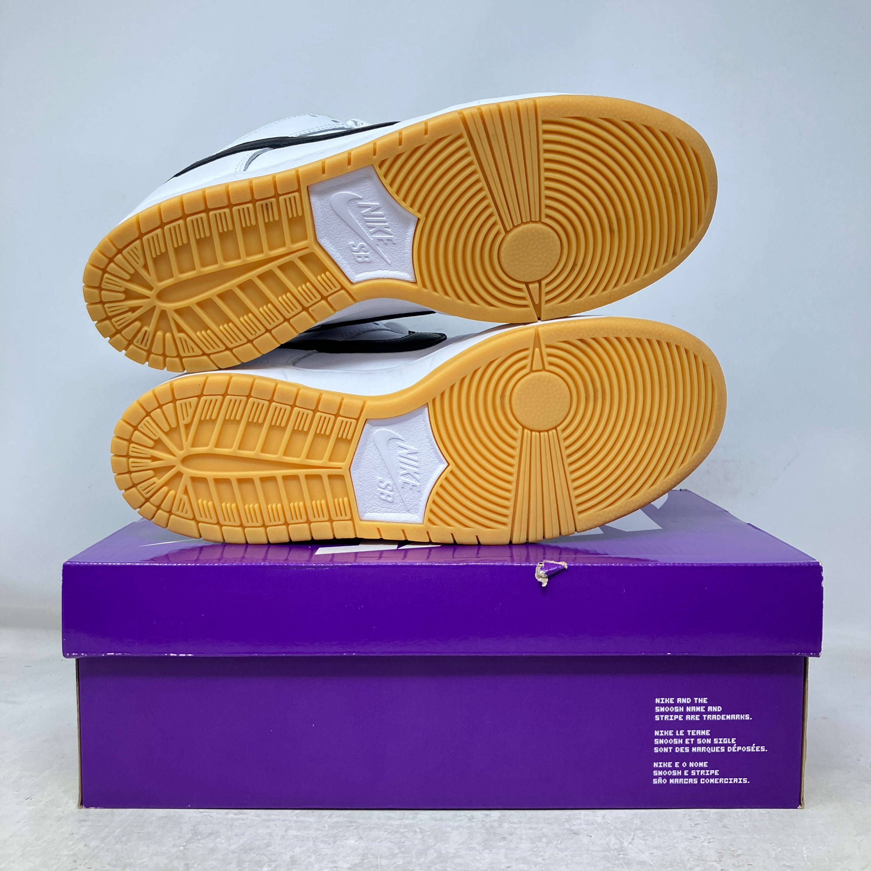 Nike SB Dunk Low Pro White Gum