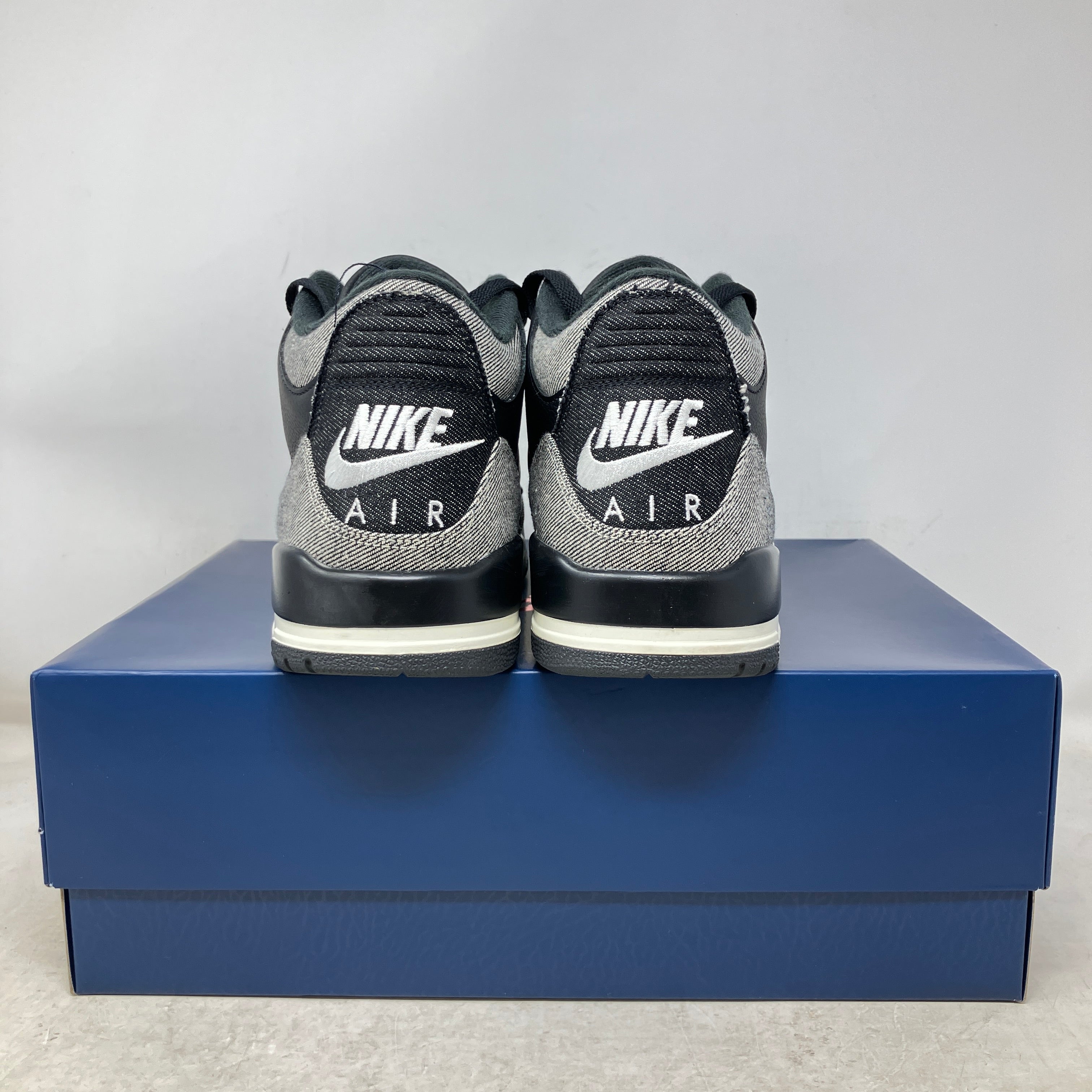 Jordan 3 Retro Levi’s Black