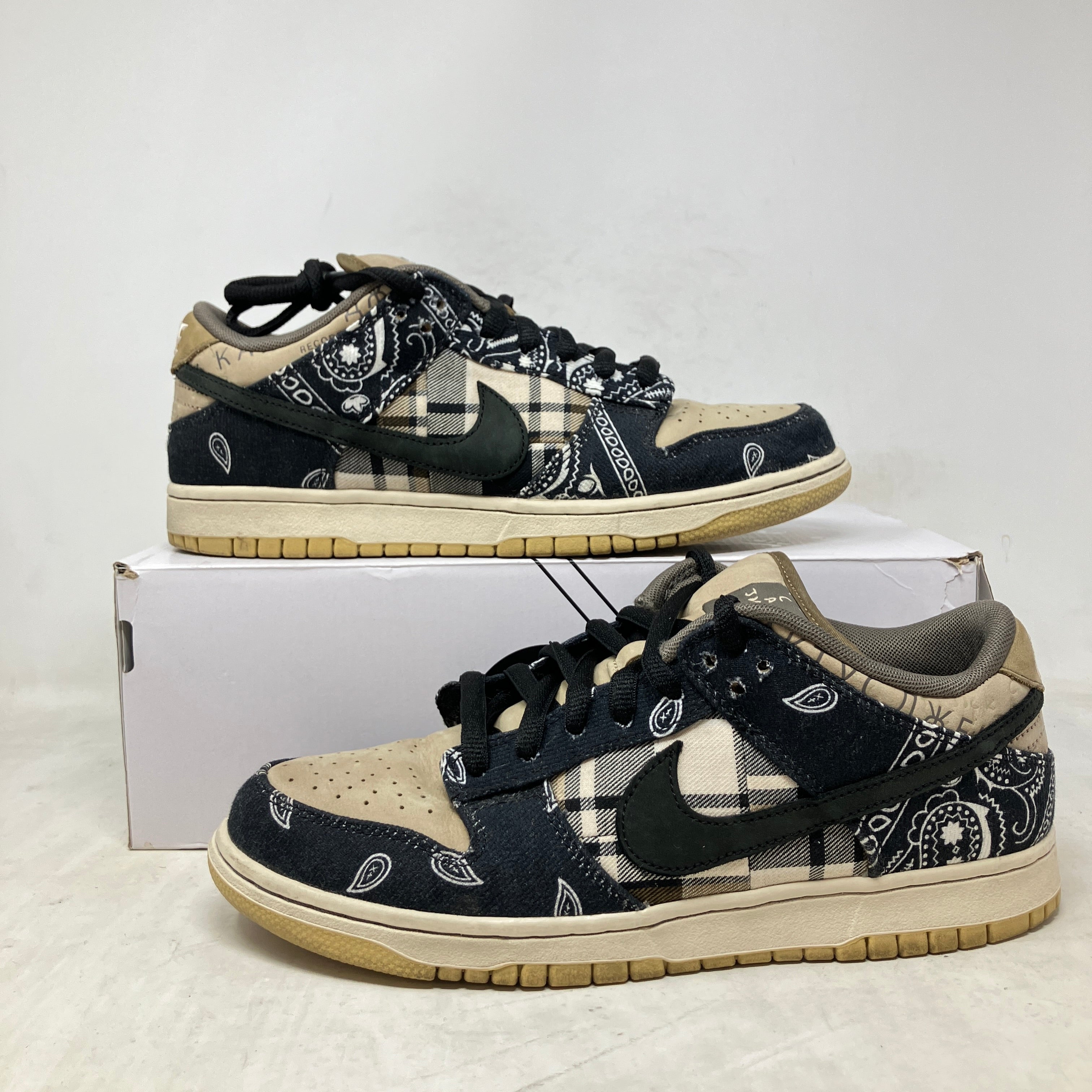 Nike SB Dunk Low Travis Scott