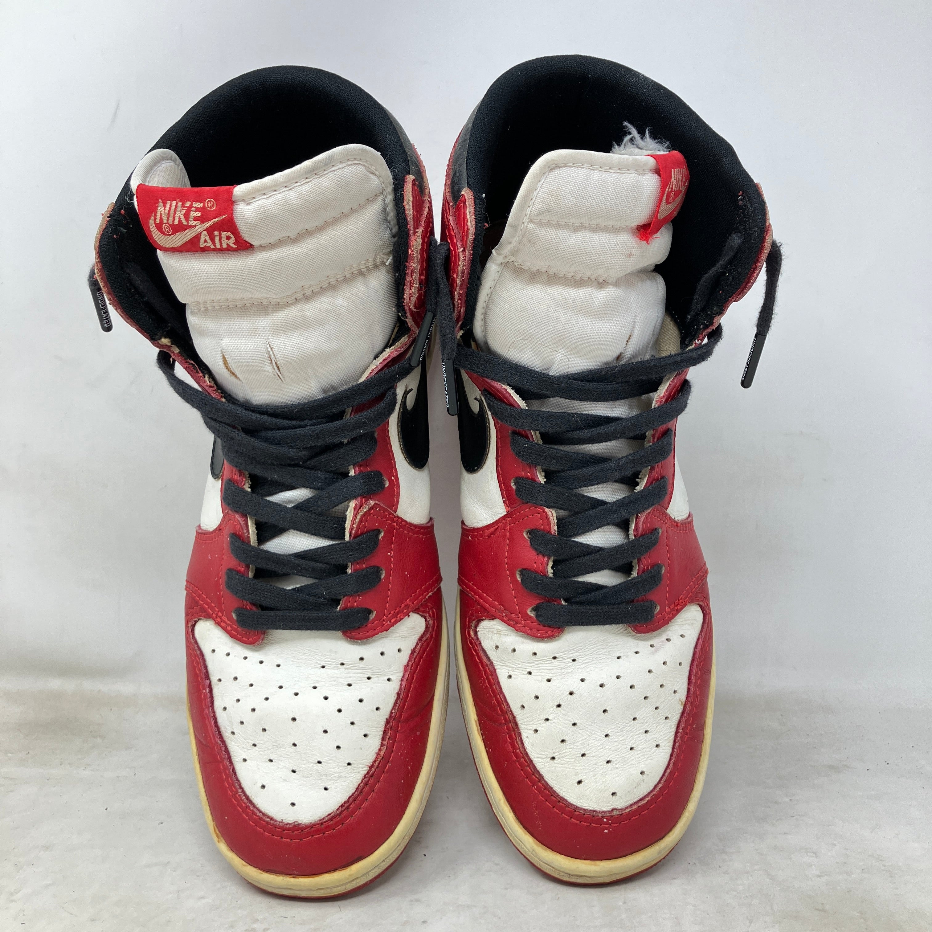 Jordan 1 OG Chicago (1985)