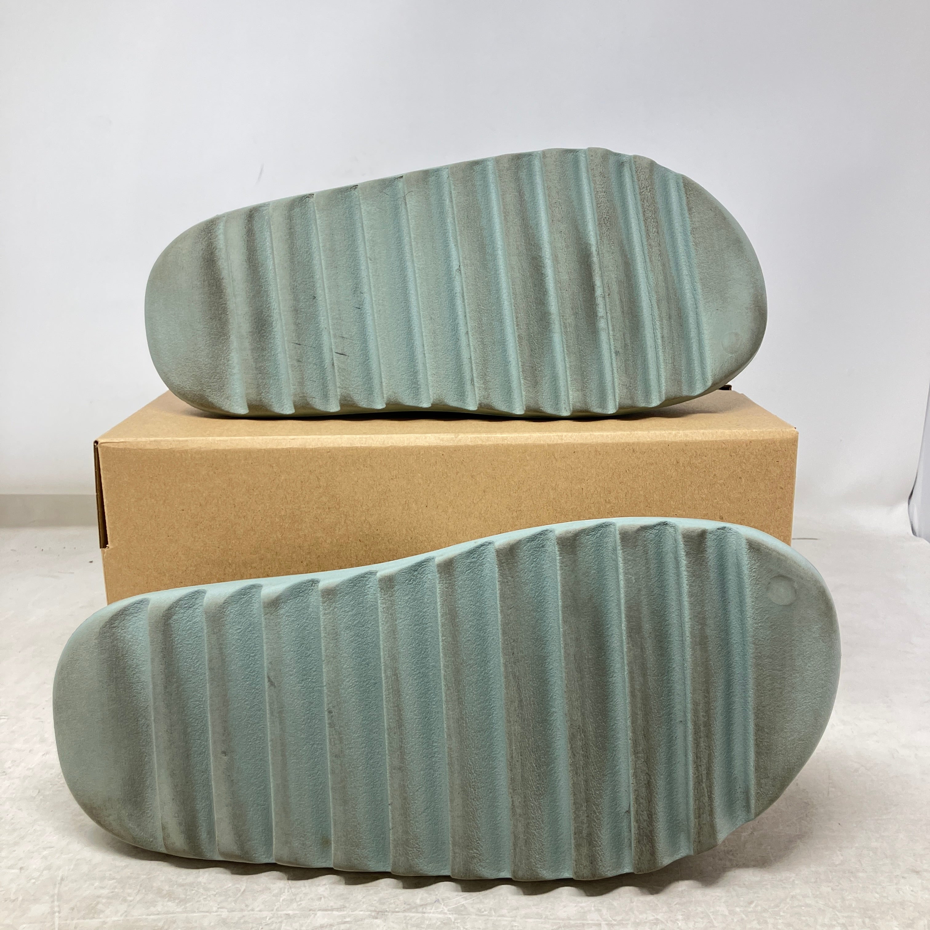 adidas Yeezy Slide Salt