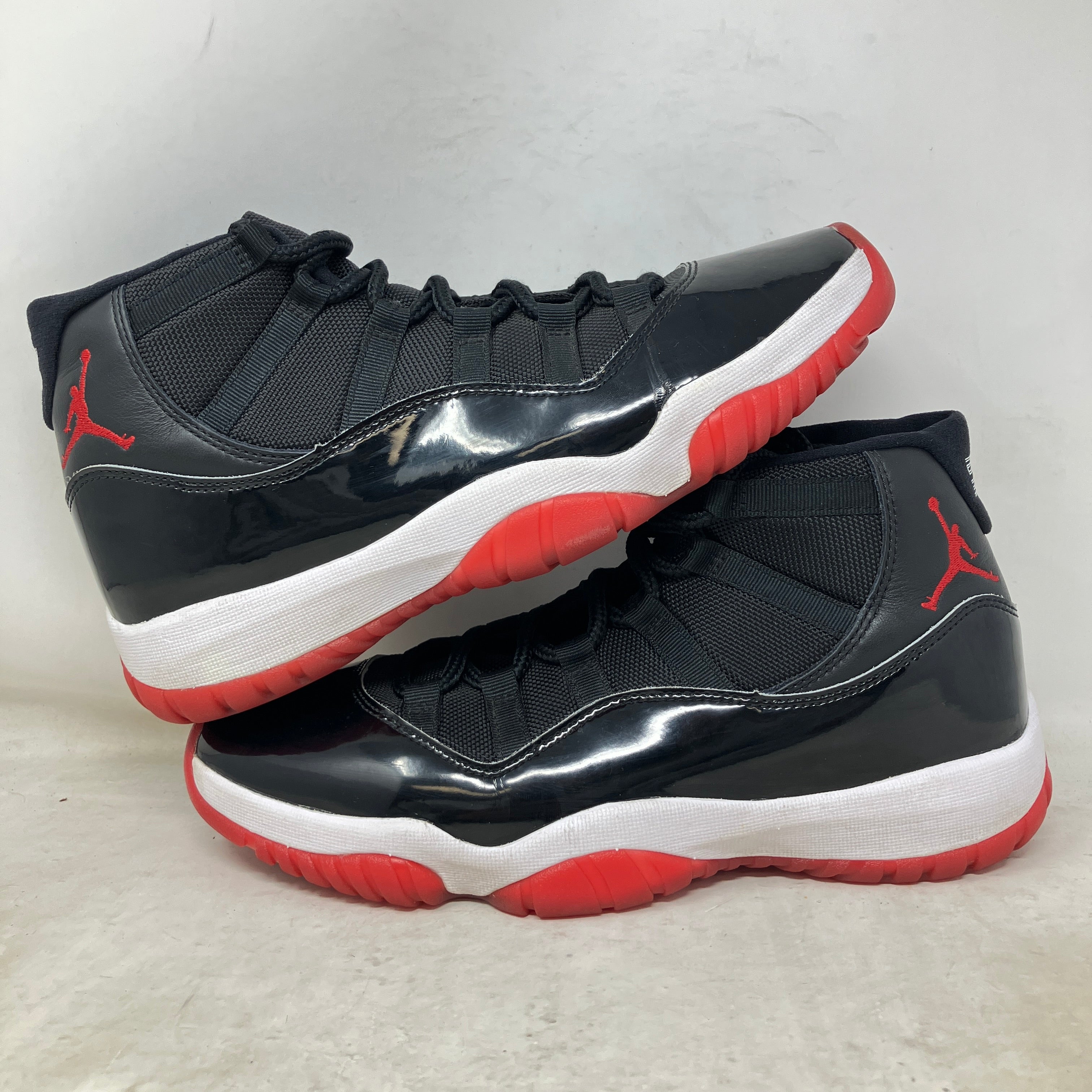 Jordan 11 Retro Playoffs Bred (2019)