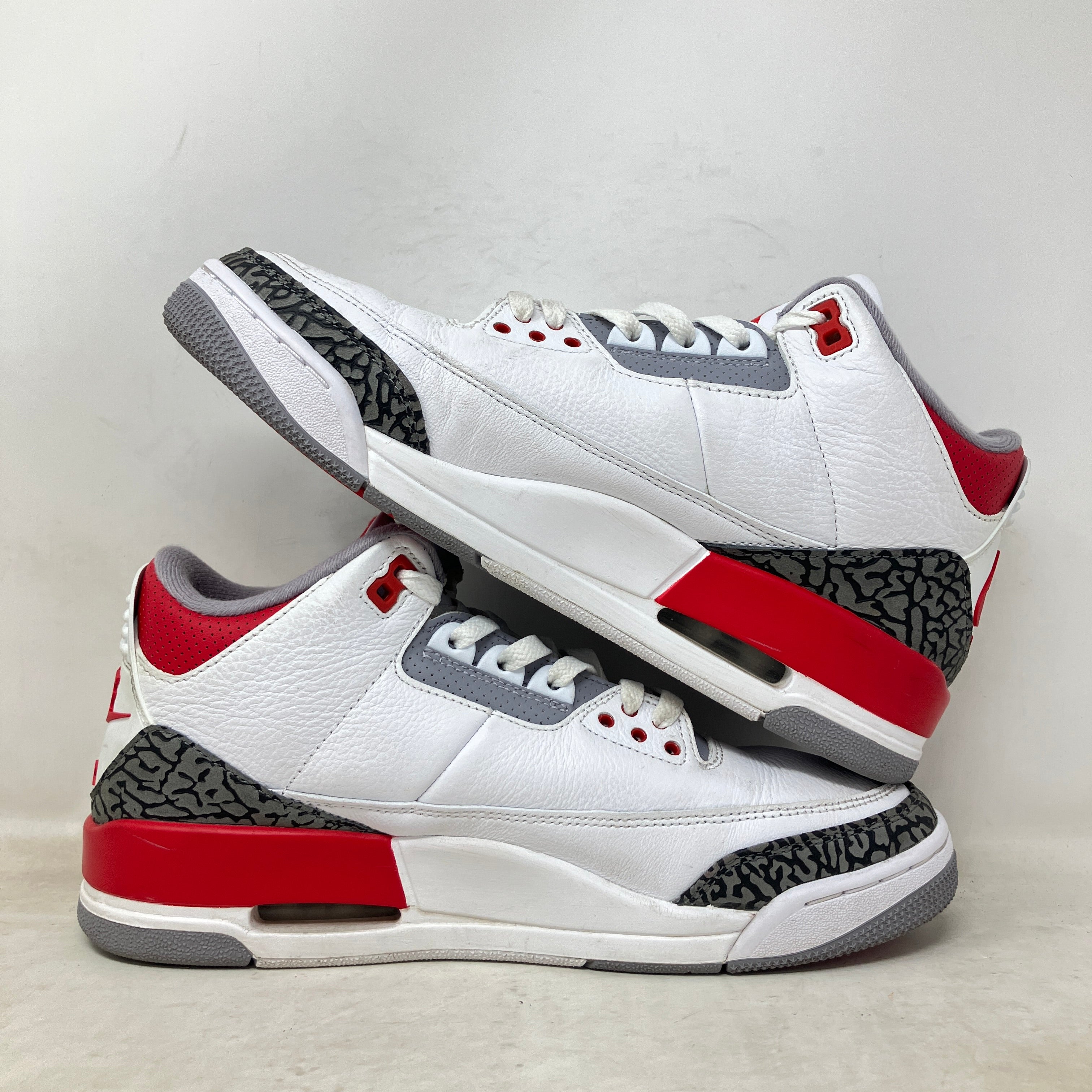 Jordan 3 Retro Fire Red (2022)