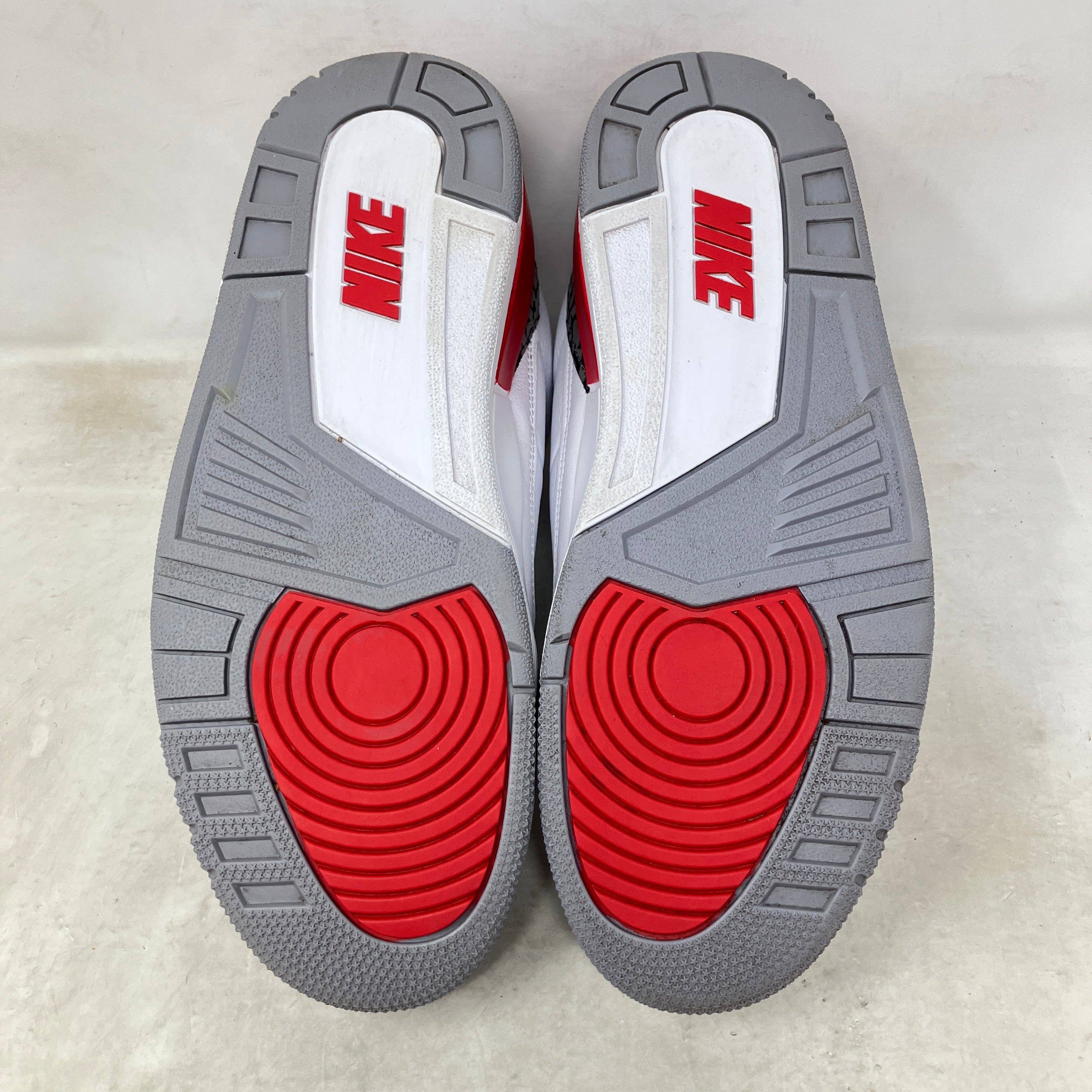 Jordan 3 Retro Fire Red (2022)