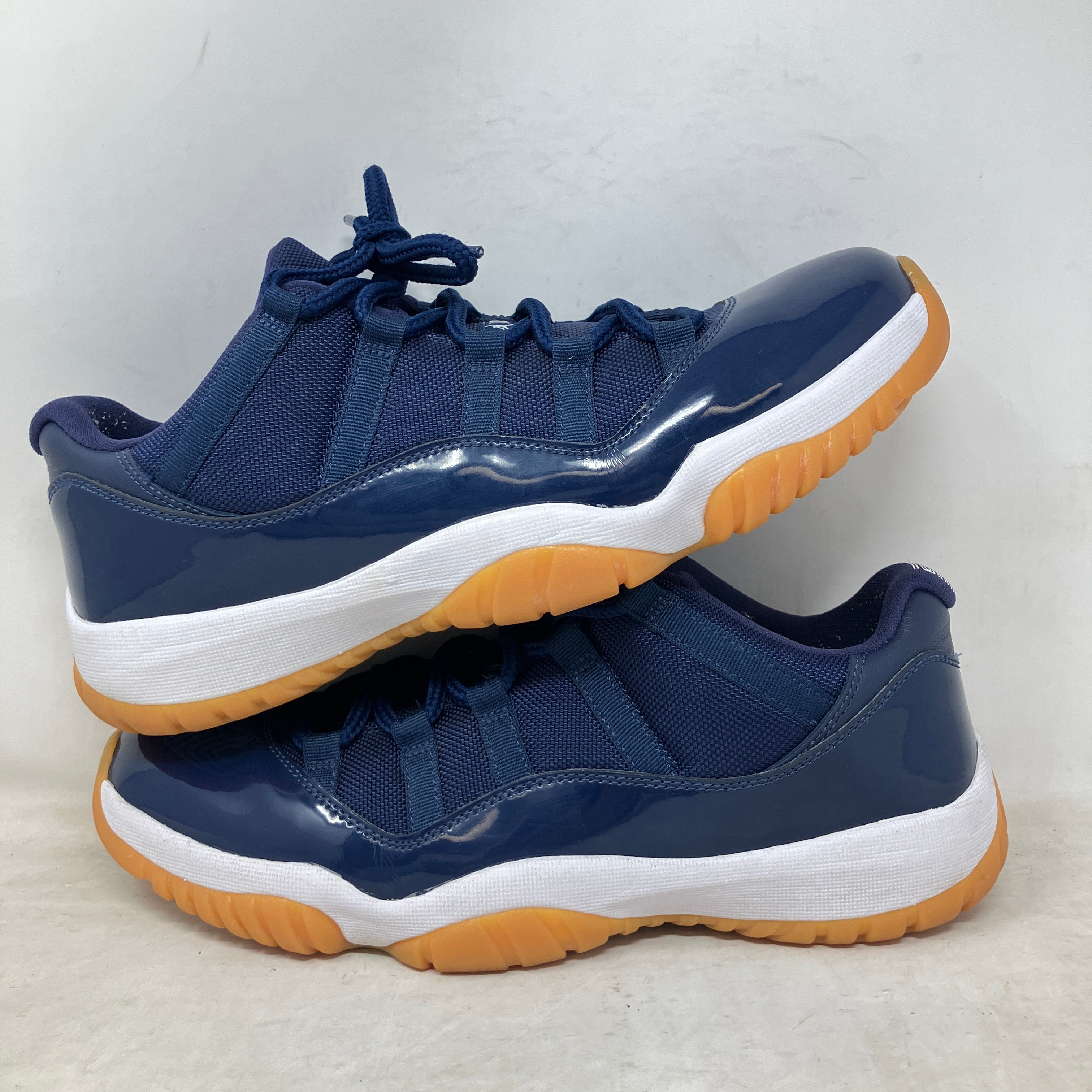 Jordan 11 Retro Low Midnight Navy