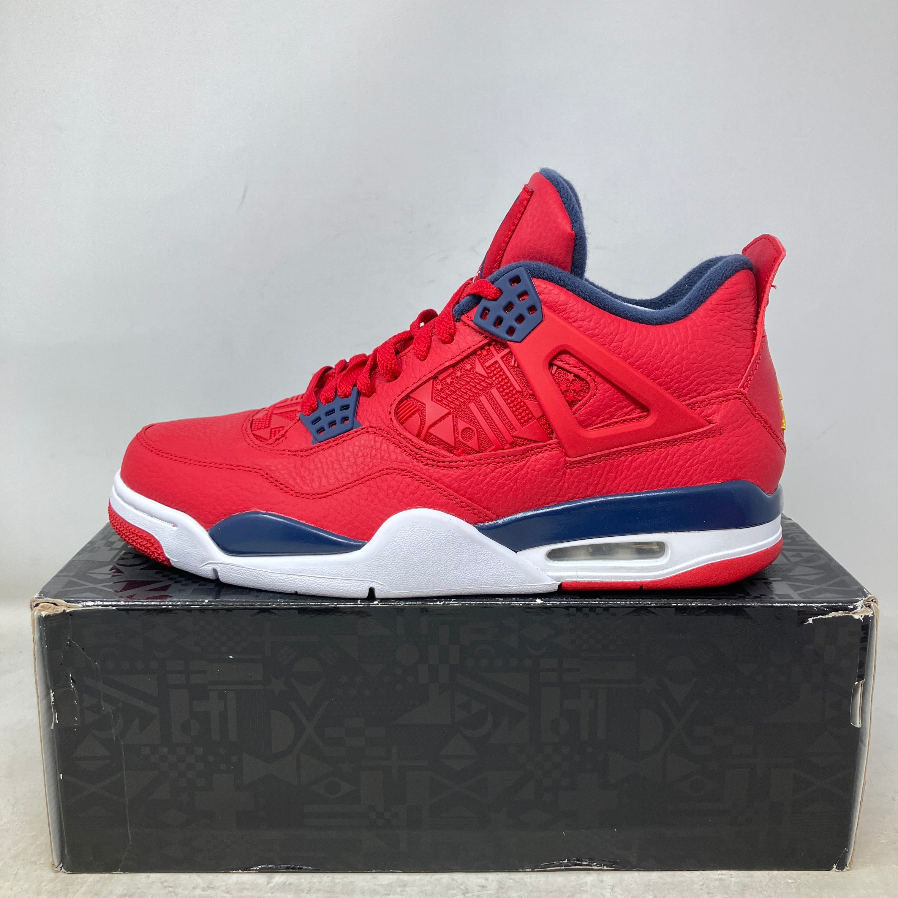 Jordan 4 Retro FIBA (2019)
