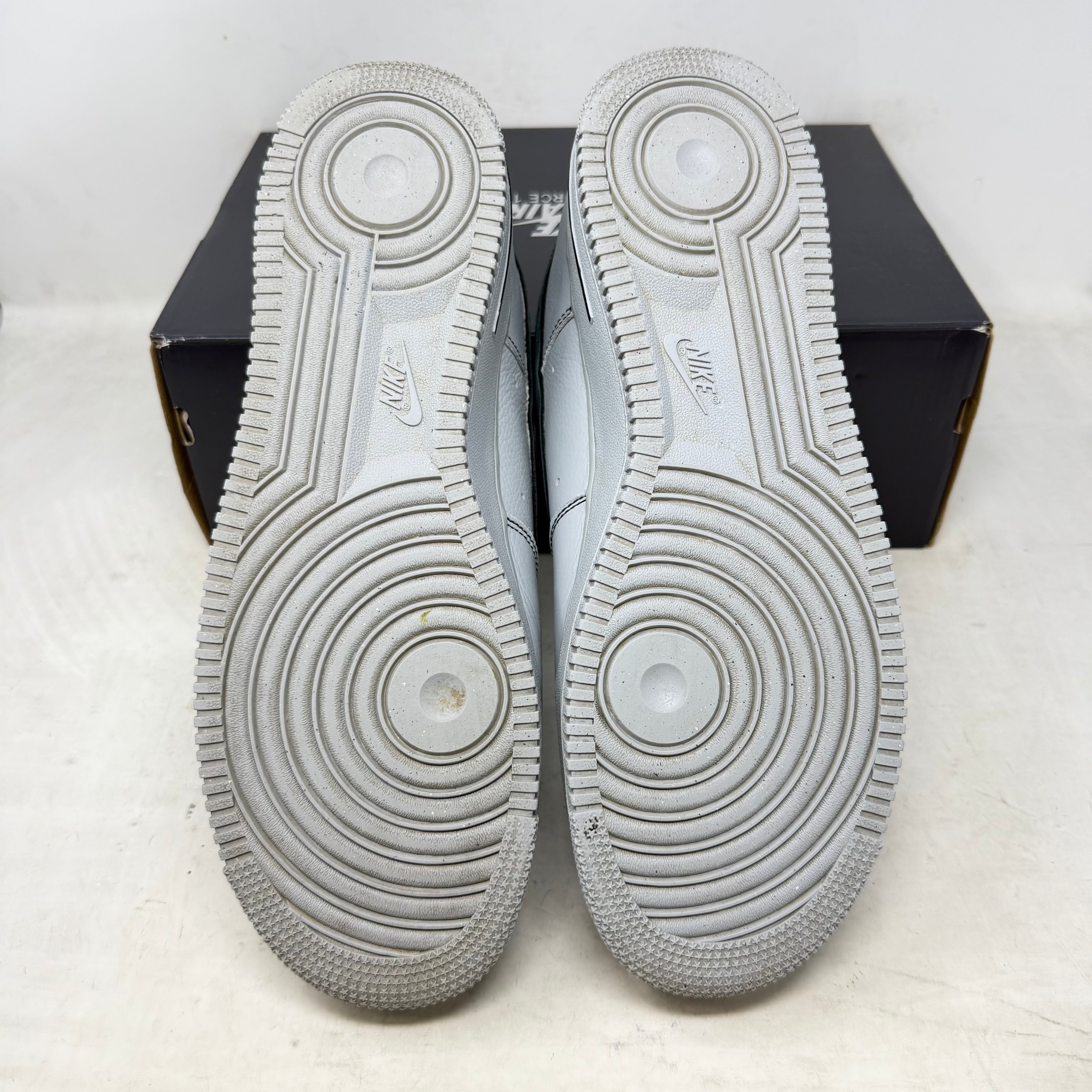 Nike Air Force 1 Low '07 LV8 Wolf Grey Black