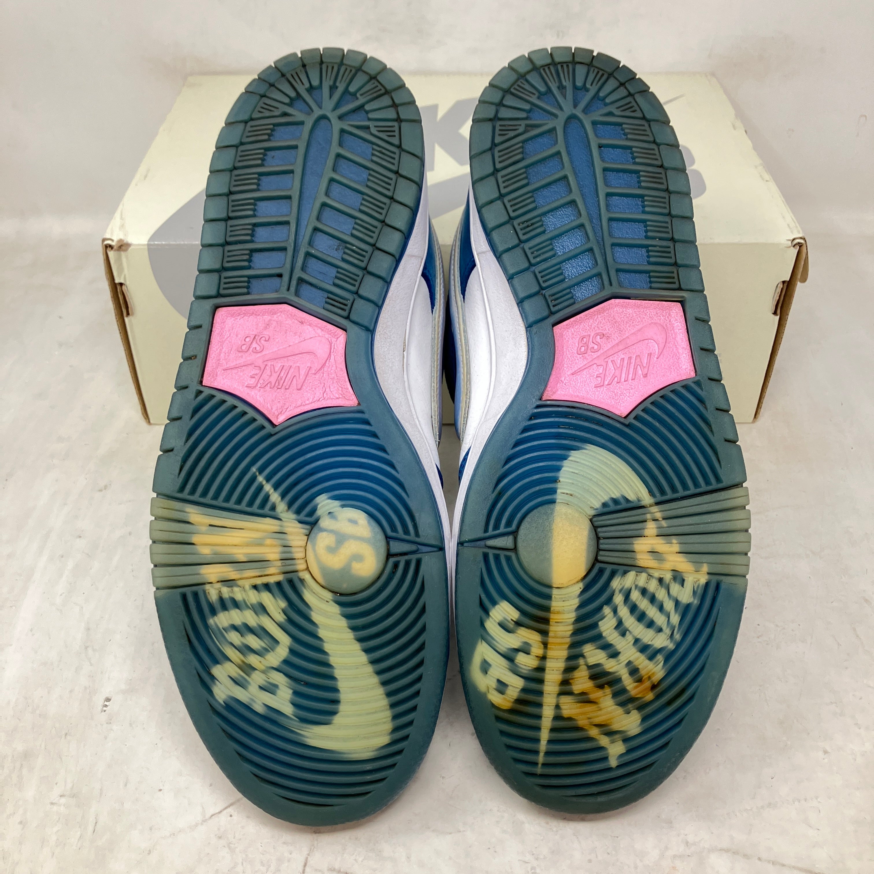 Nike SB Dunk Low Born X Raised One Block At A Time