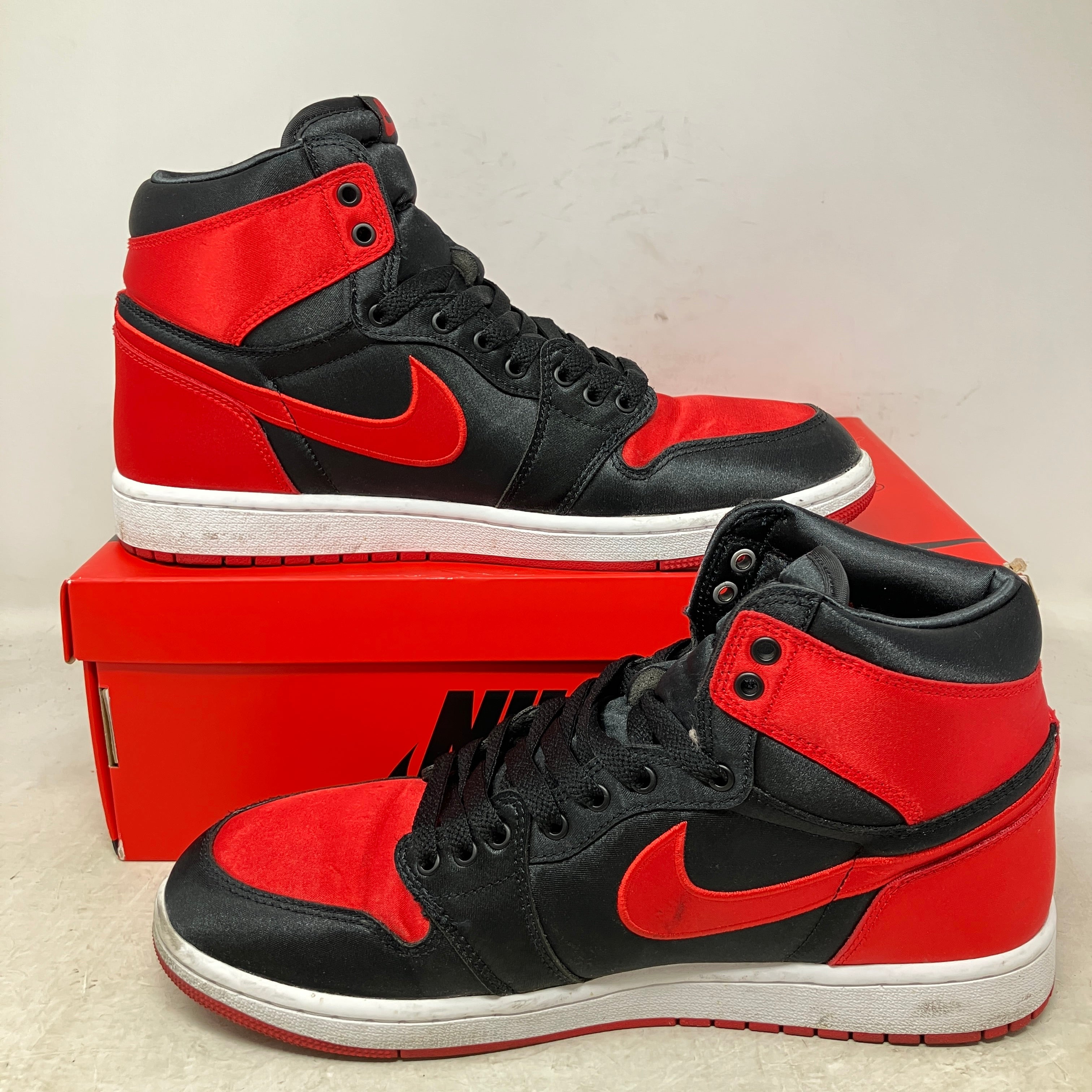 Jordan 1 Retro High OG Satin Bred (Women's)