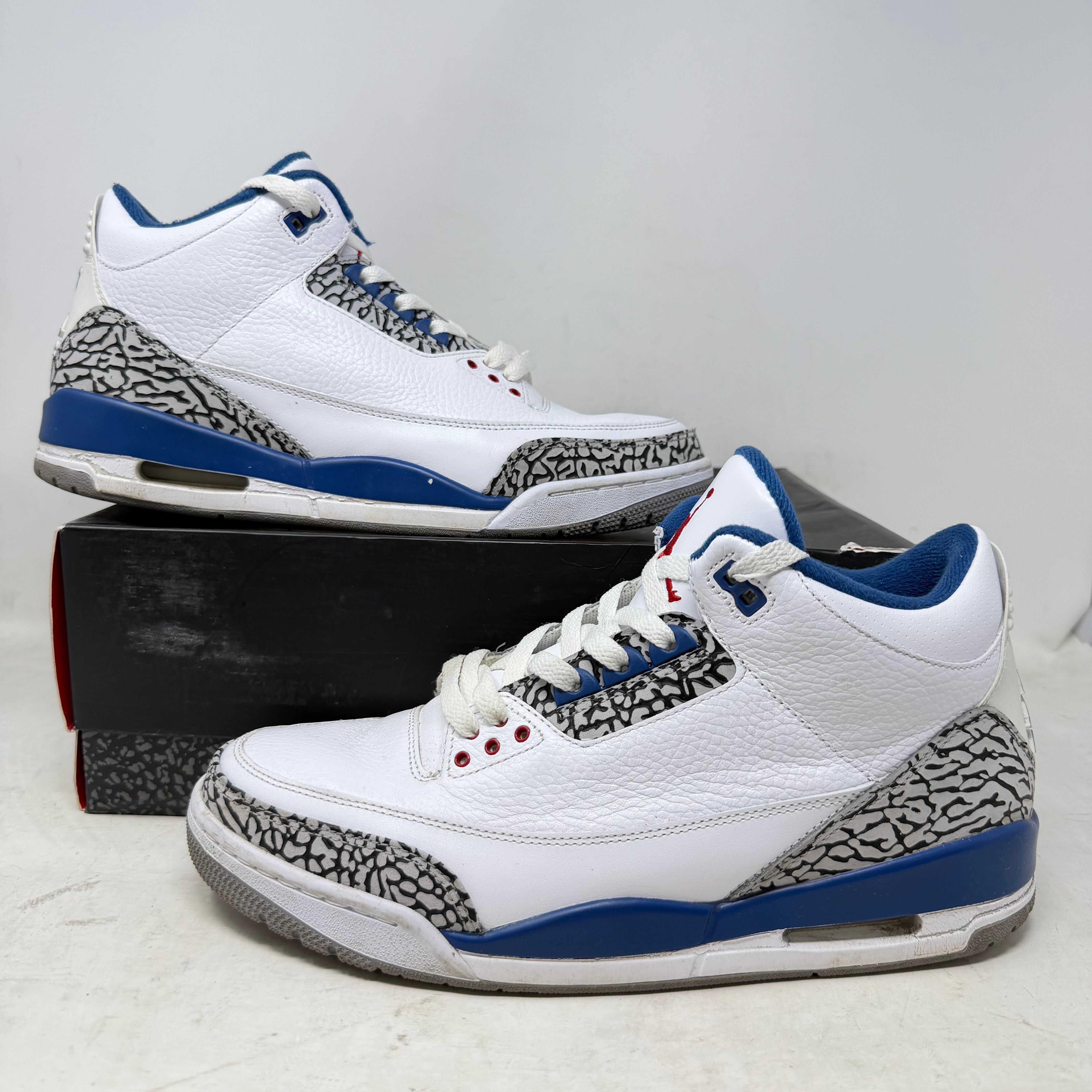 Jordan 3 Retro True Blue (2011)