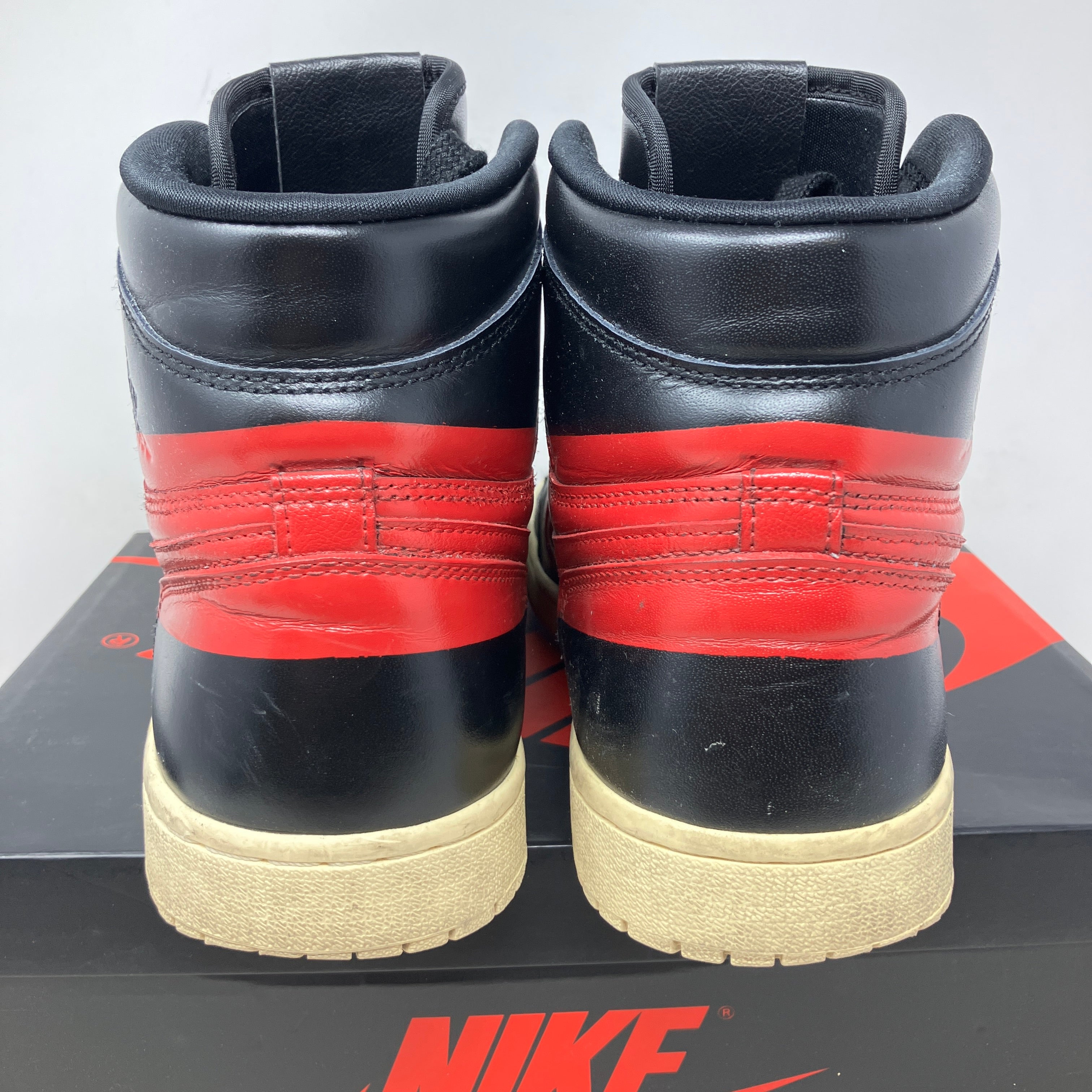 Jordan 1 Retro High OG Defiant Couture