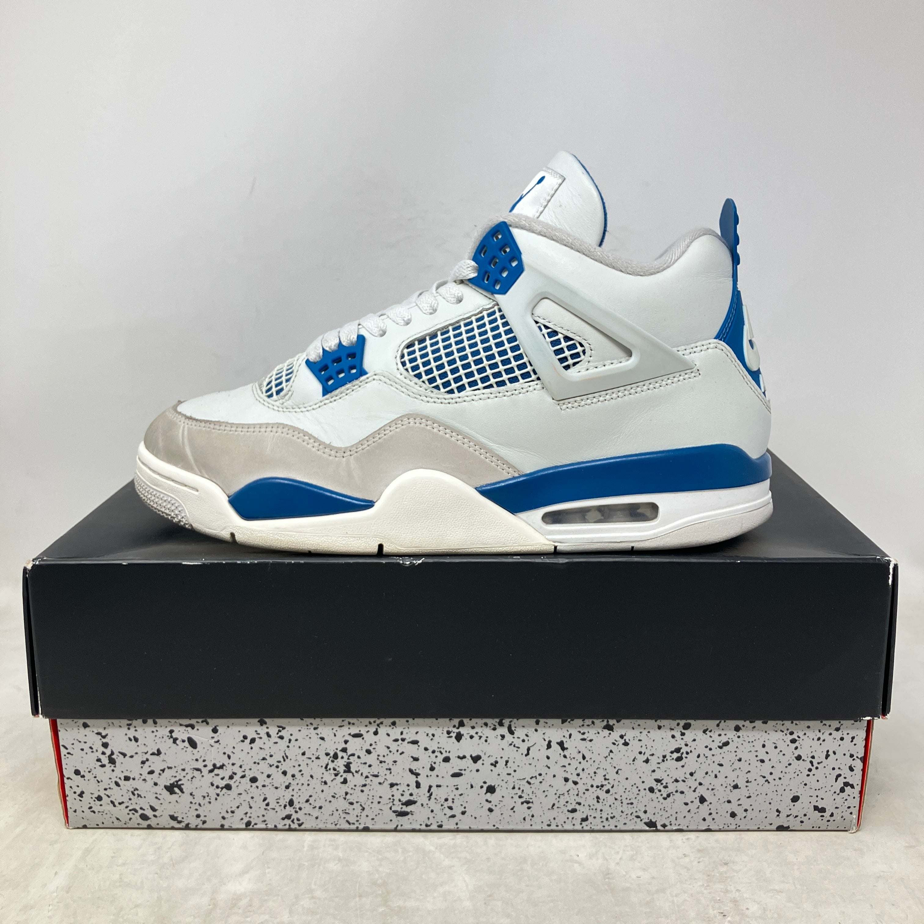 Jordan 4 Retro Military Blue (2024)