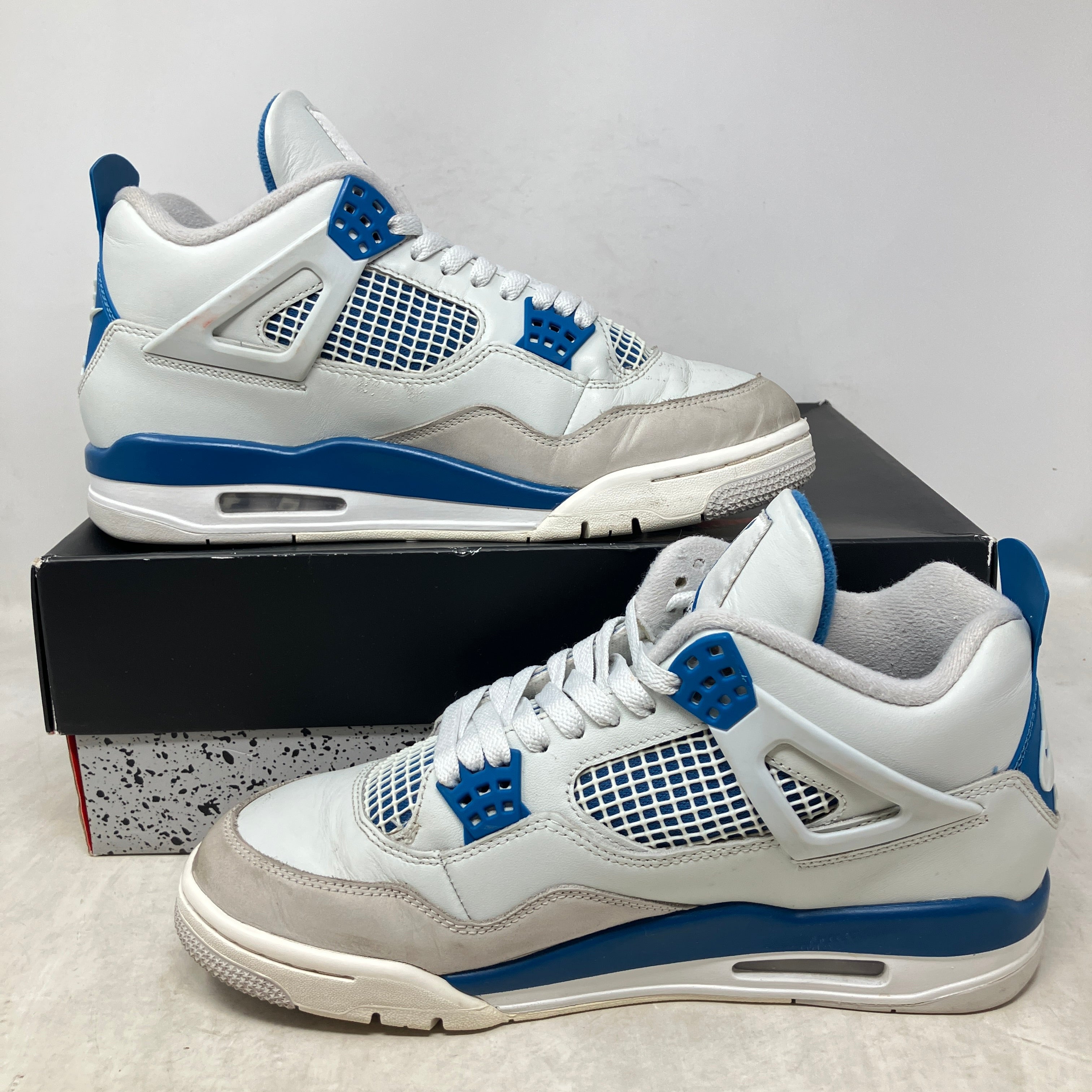 Jordan 4 Retro Military Blue (2024)