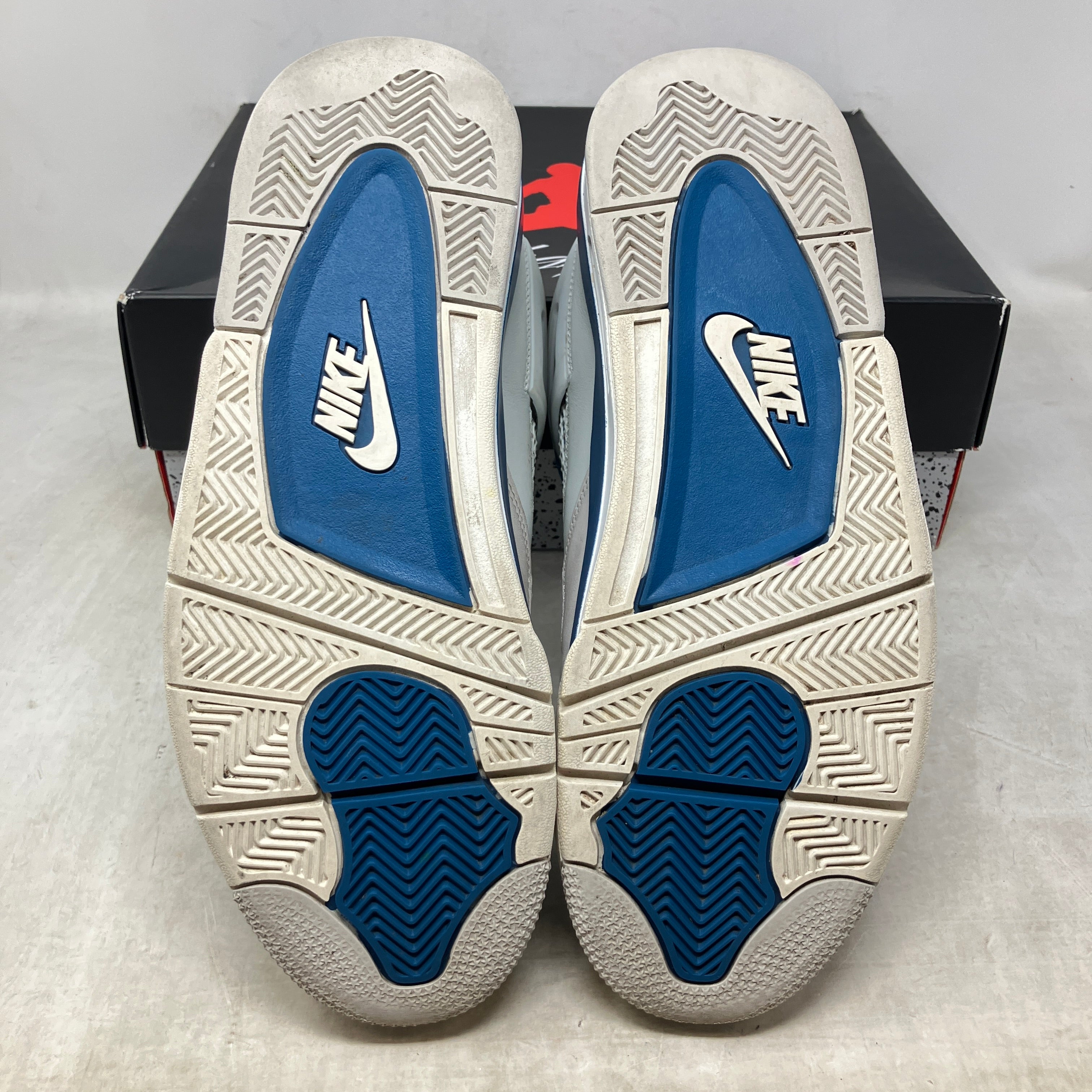 Jordan 4 Retro Military Blue (2024)