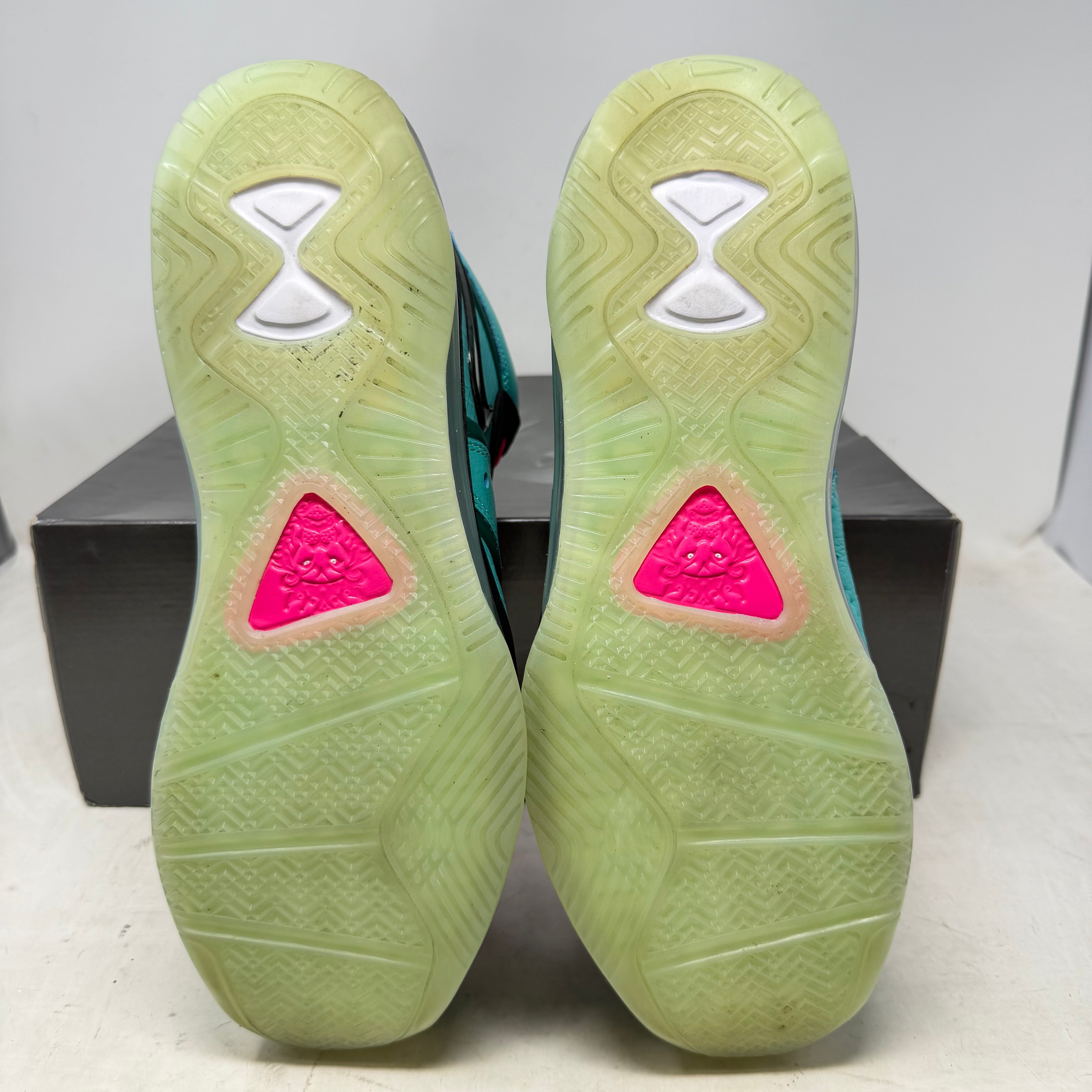 Nike LeBron 8 South Beach (2021)