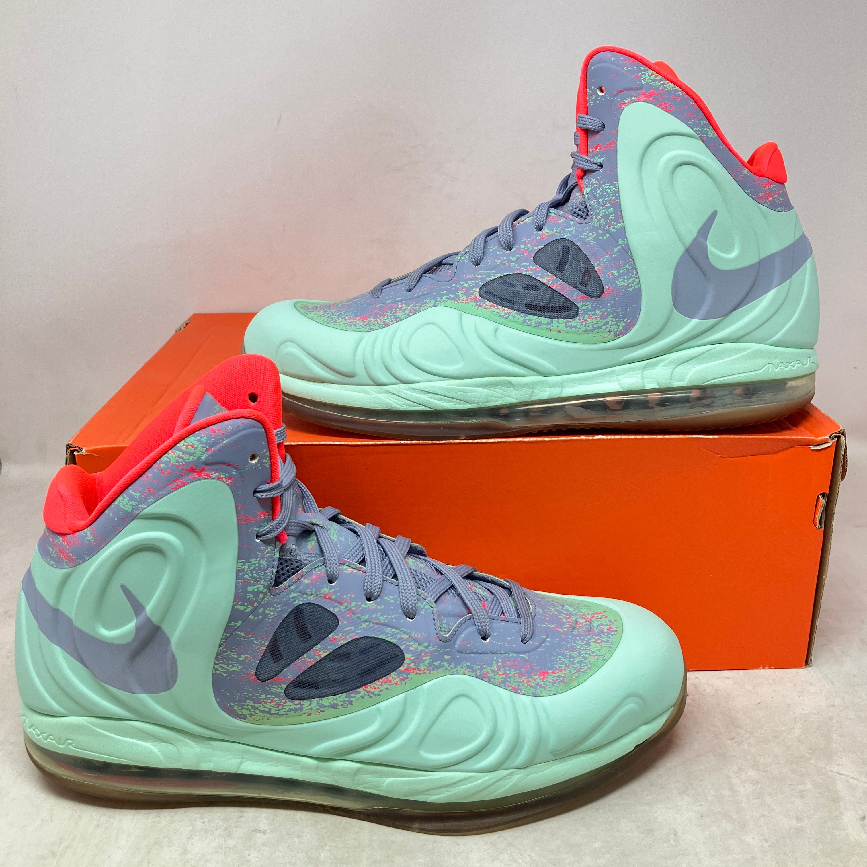 Nike Hyperposite Christmas