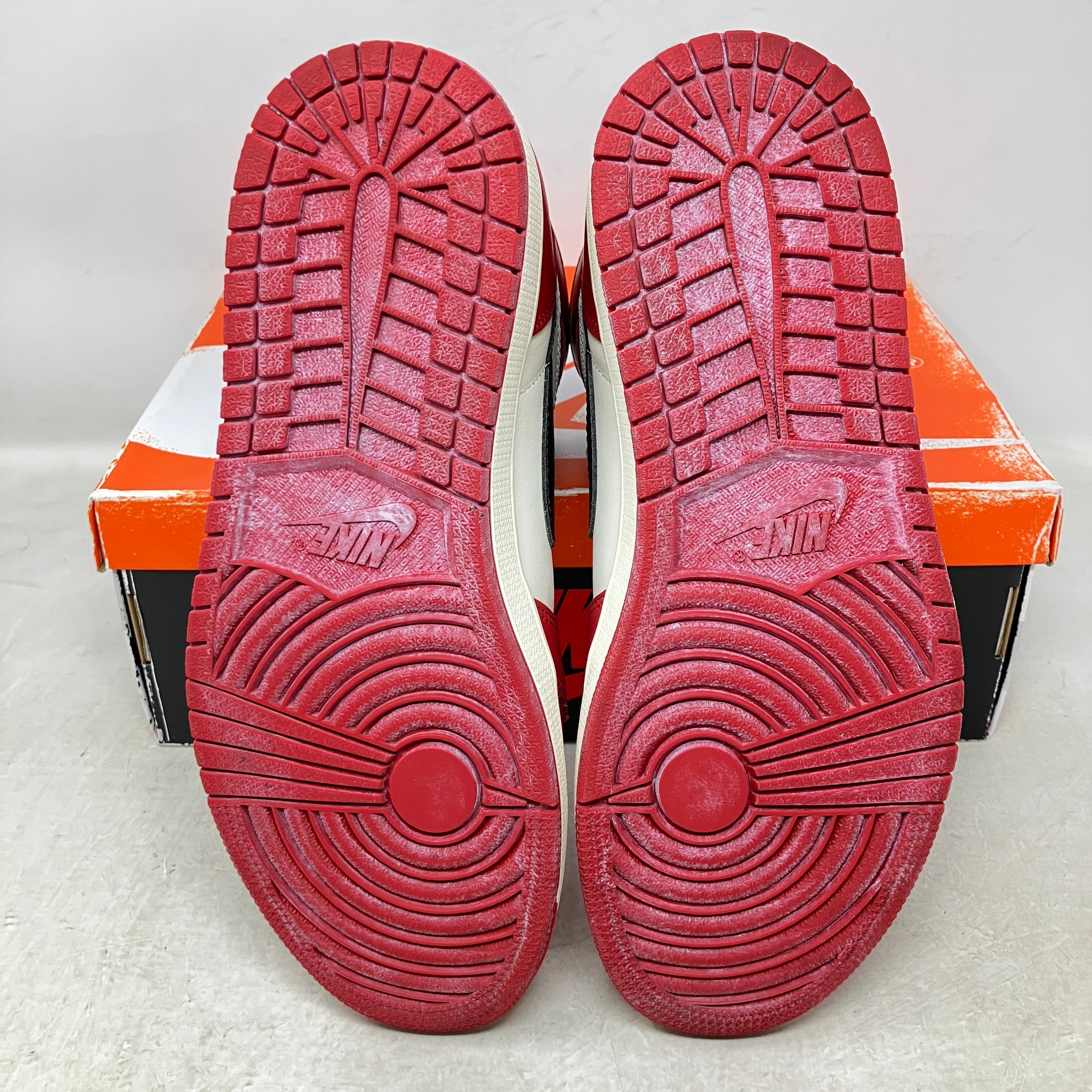 Jordan 1 Retro High OG Chicago Lost and Found