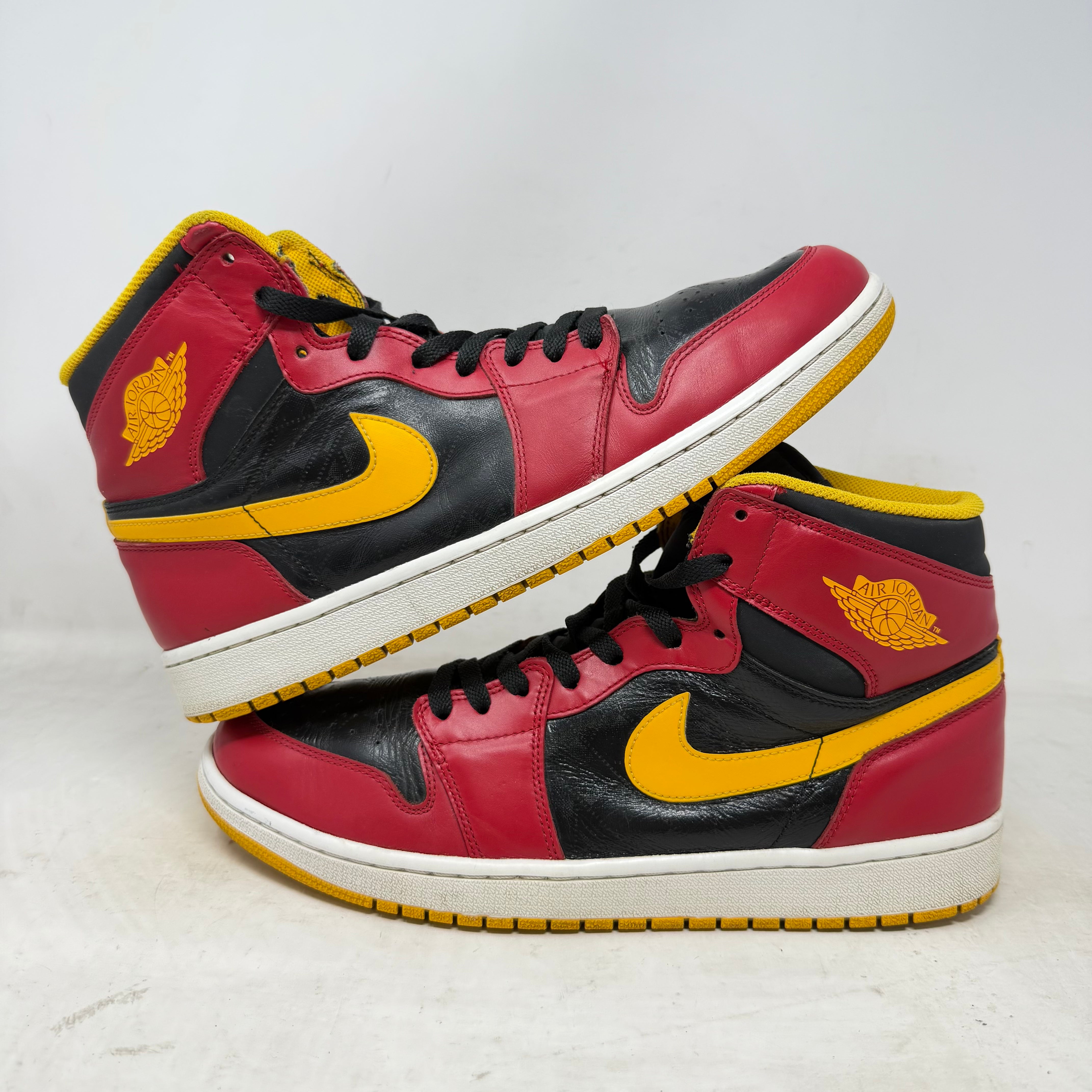 Jordan 1 Retro Human Highlight