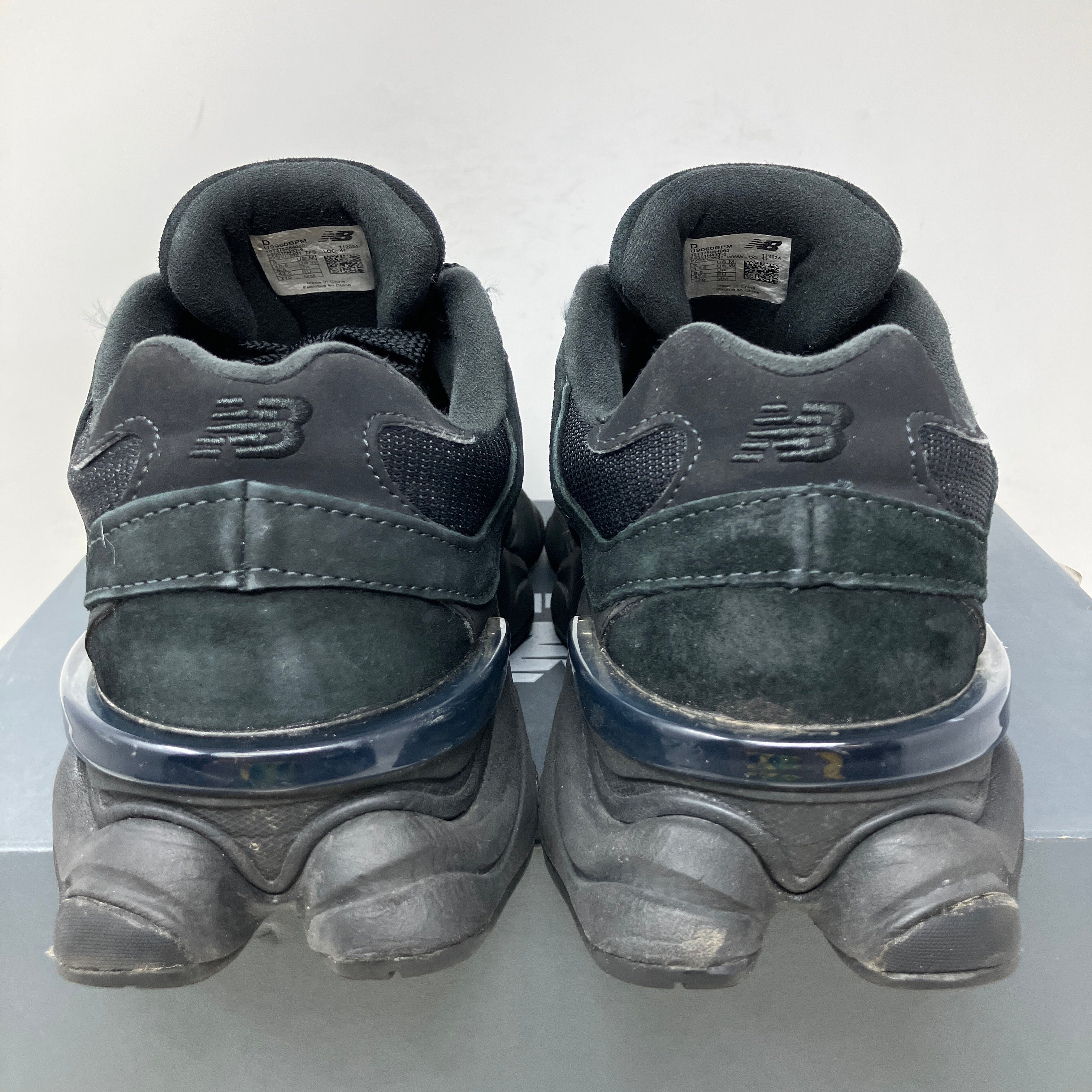 New Balance 9060 Triple Black
