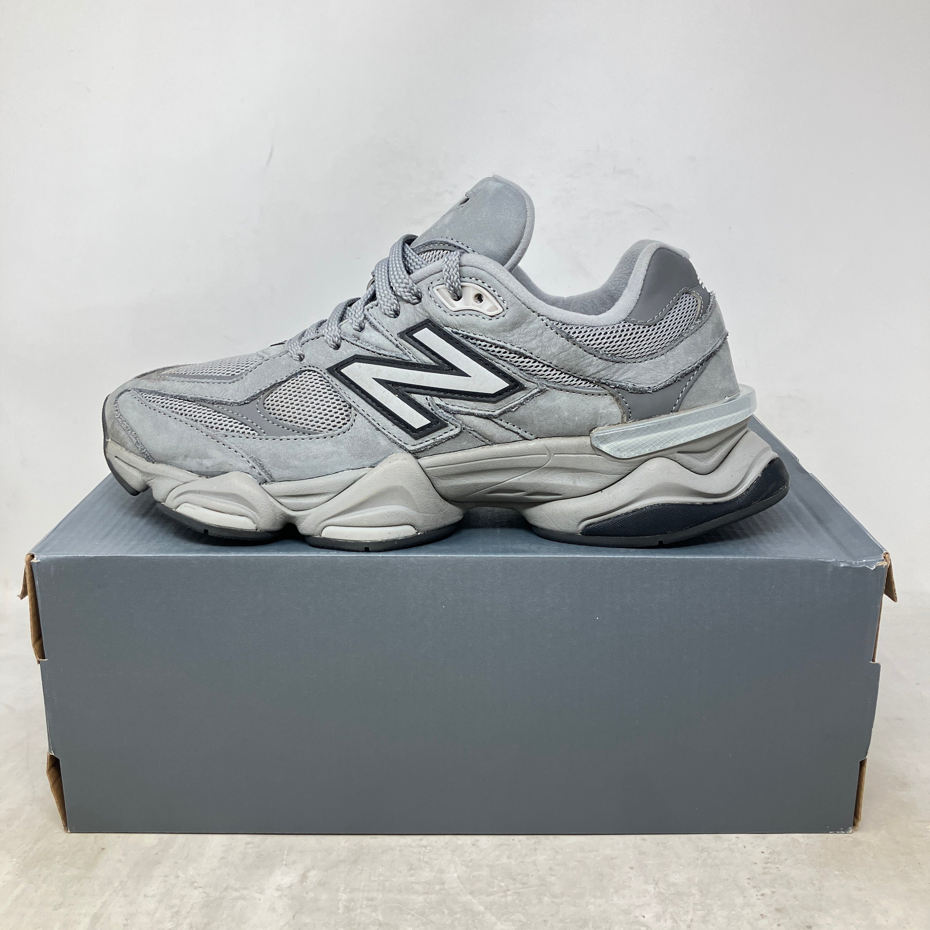 New Balance 9060 Shadow Grey Castlerock