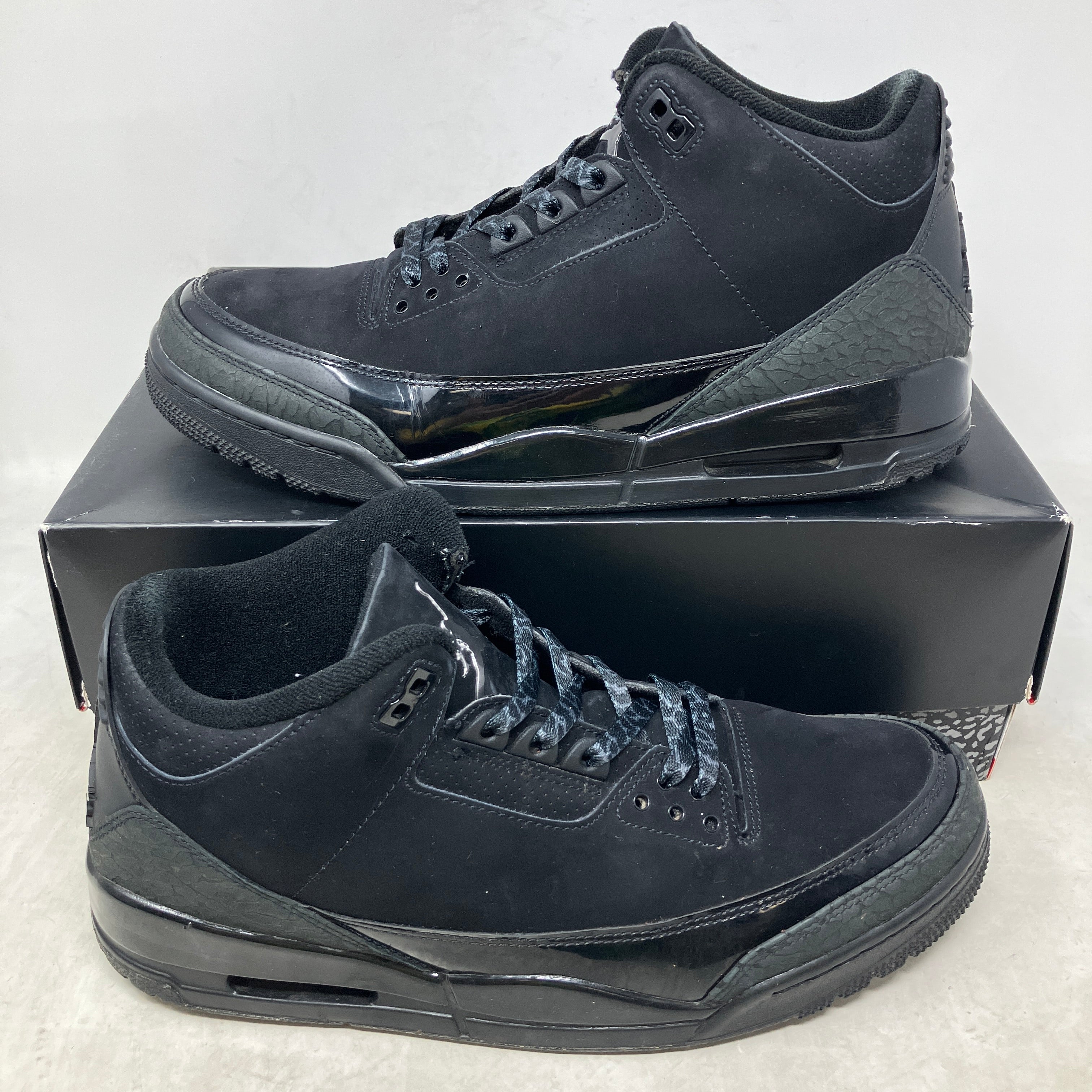 Jordan 3 Retro Black Cat (2025)