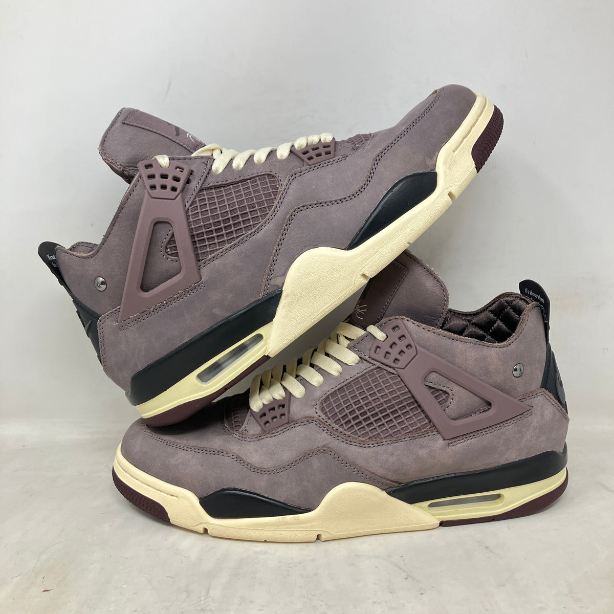 Jordan 4 Retro SP A Ma Maniére Violet Ore
