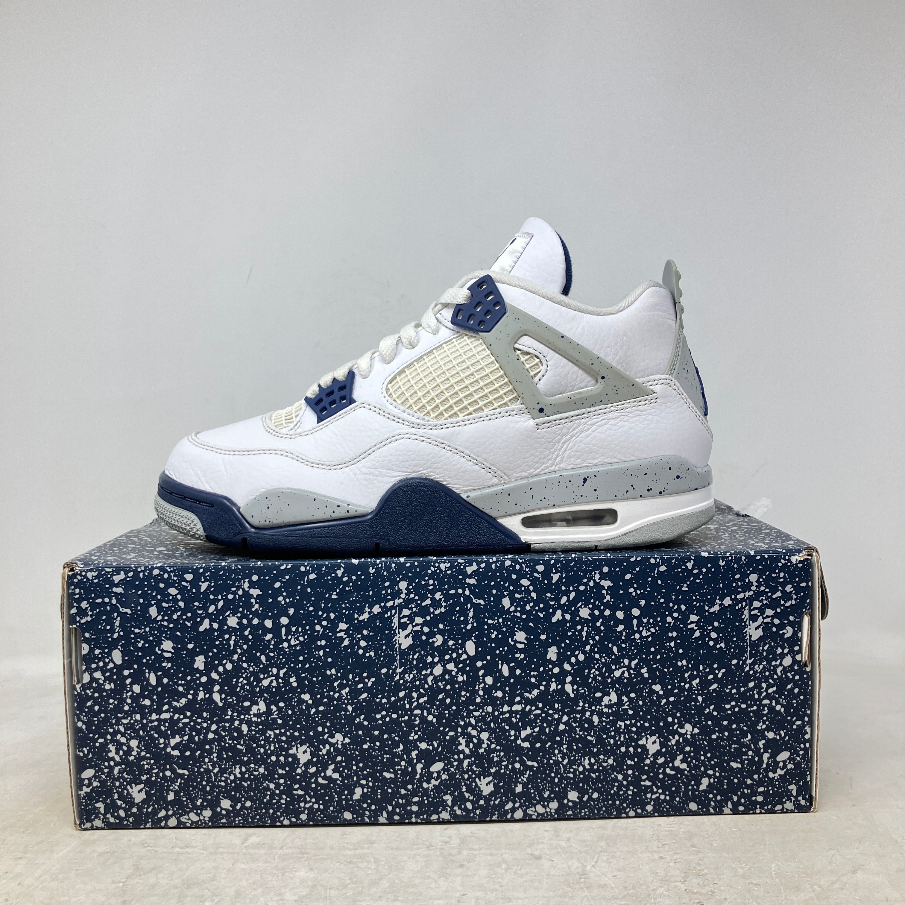 Jordan 4 Retro Midnight Navy