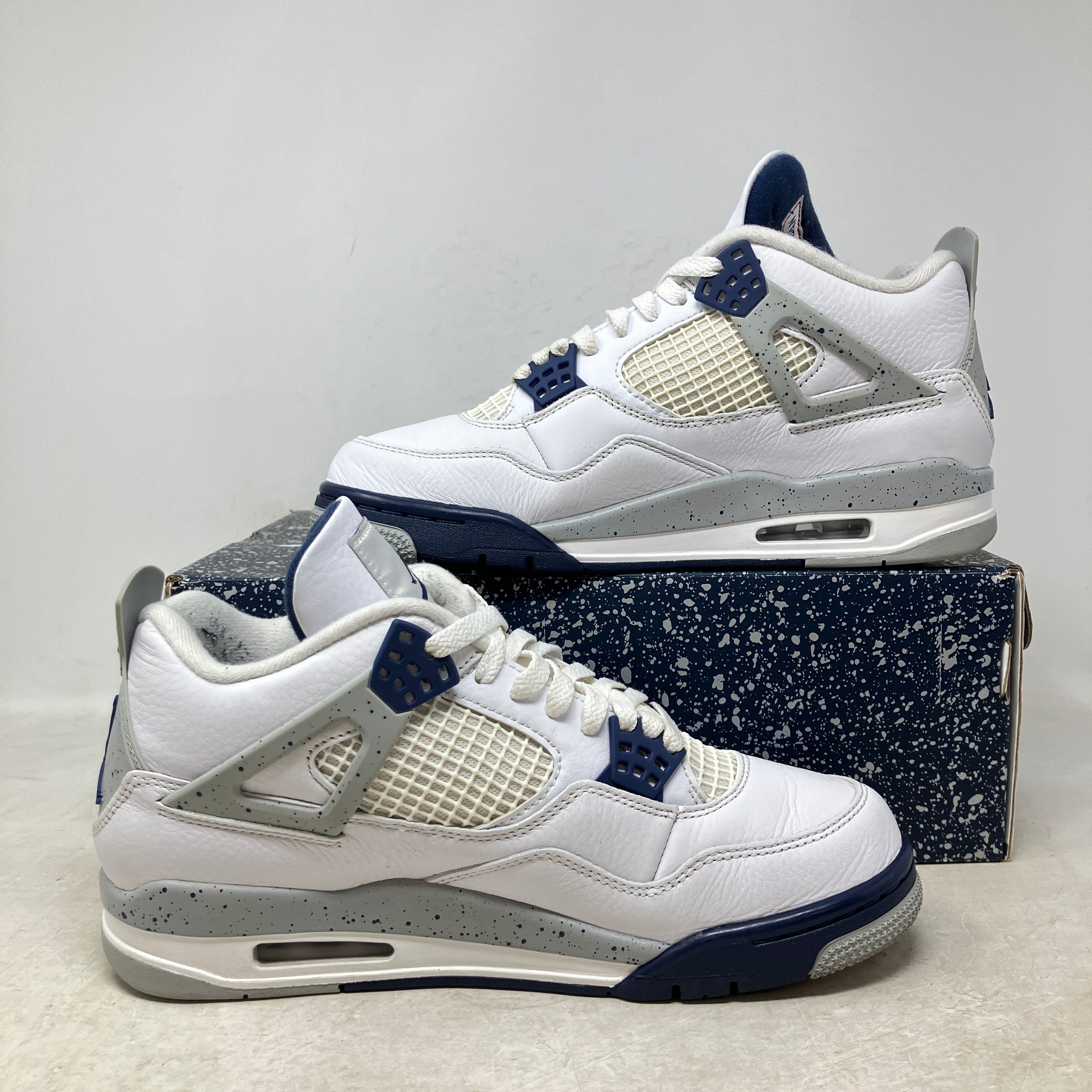 Jordan 4 Retro Midnight Navy