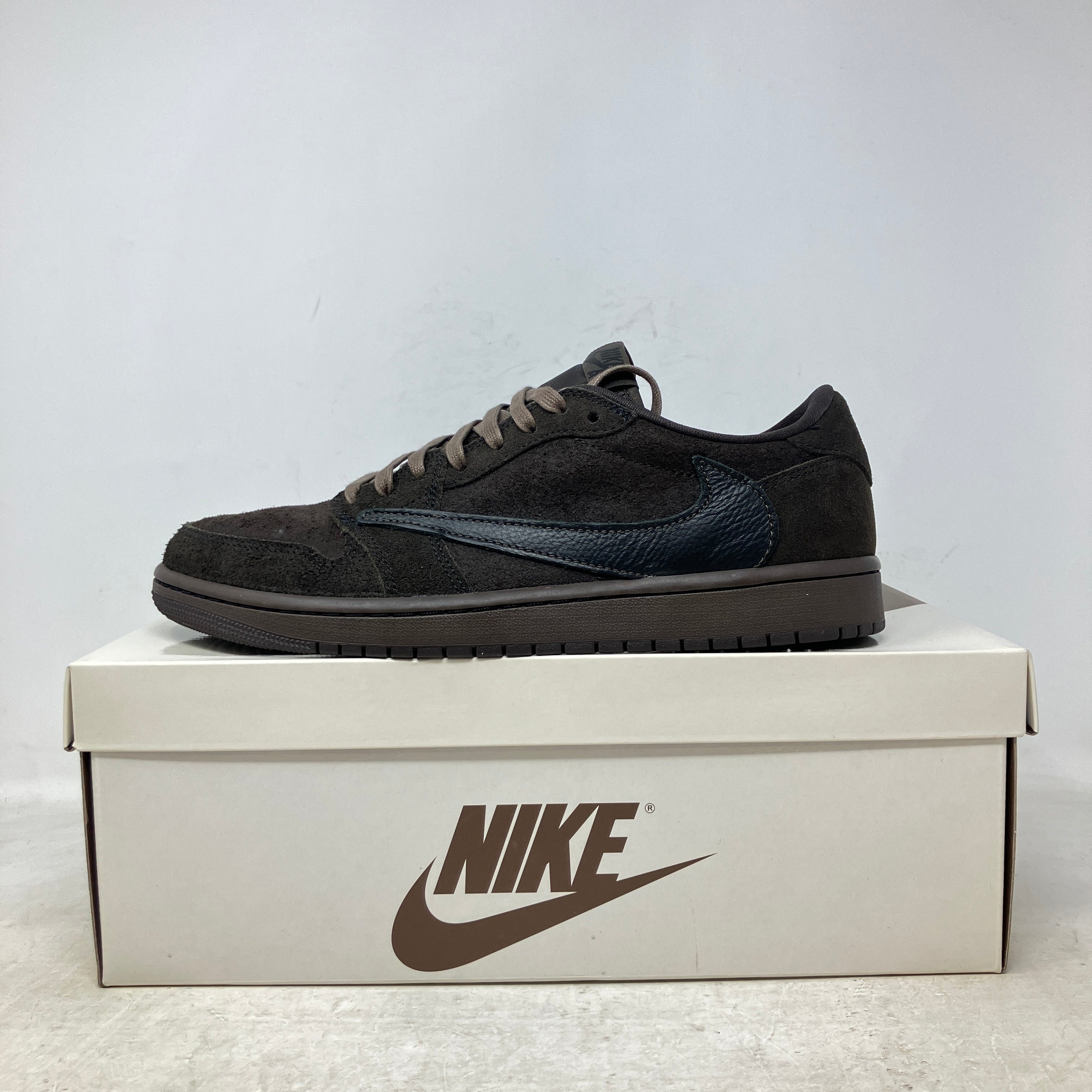Jordan 1 Retro Low OG SP Travis Scott Velvet Brown
