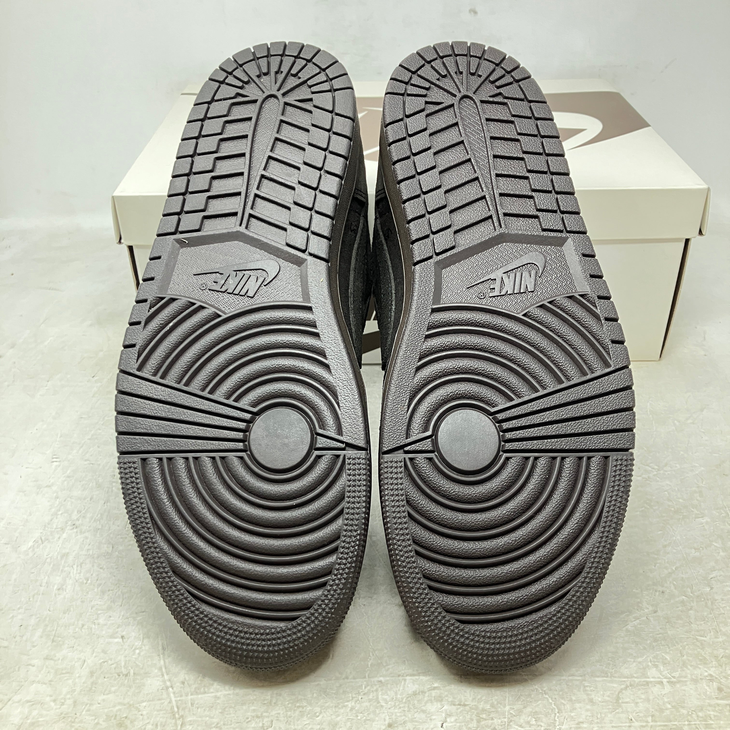 Jordan 1 Retro Low OG SP Travis Scott Velvet Brown