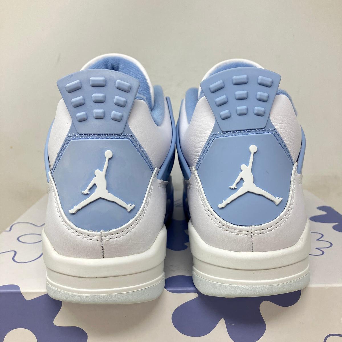 Jordan 4 Retro Forget Me Not (Women's)