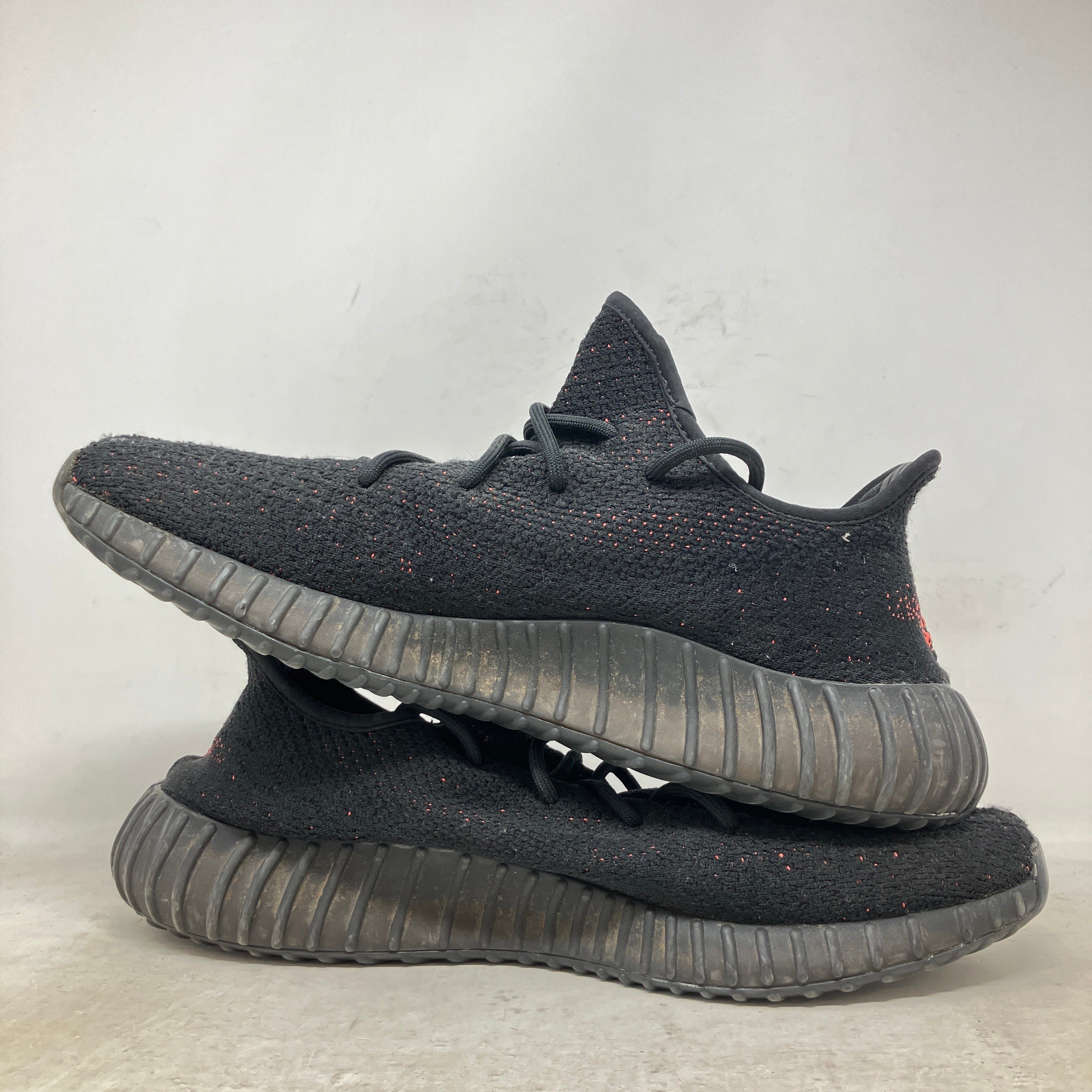 adidas Yeezy Boost 350 V2 Core Black Red