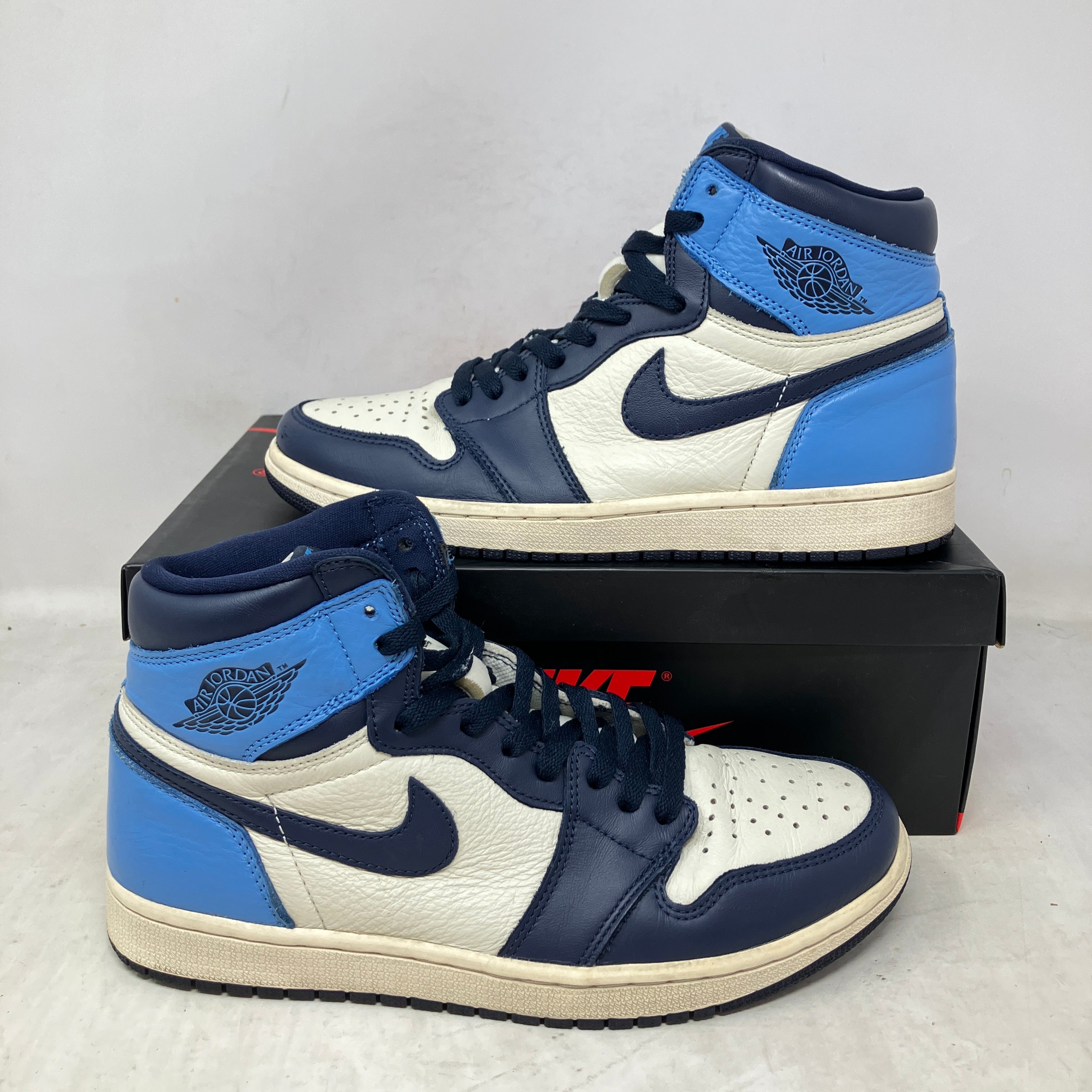 Jordan 1 Retro High Obsidian