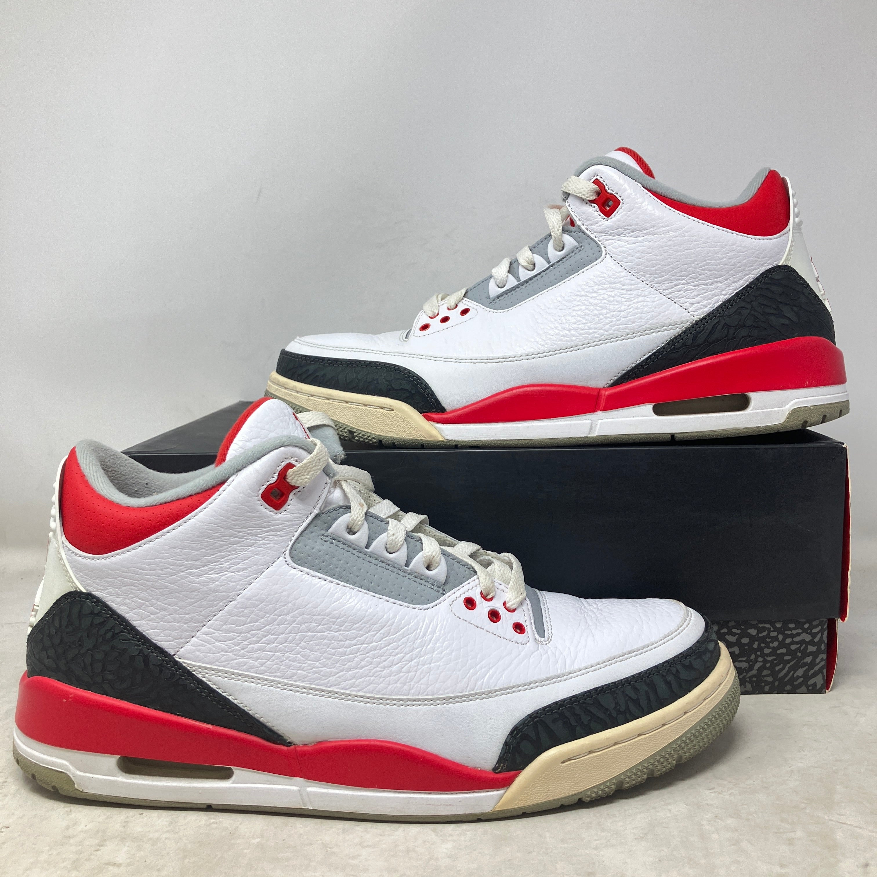 Jordan 3 Retro Fire Red (2013)