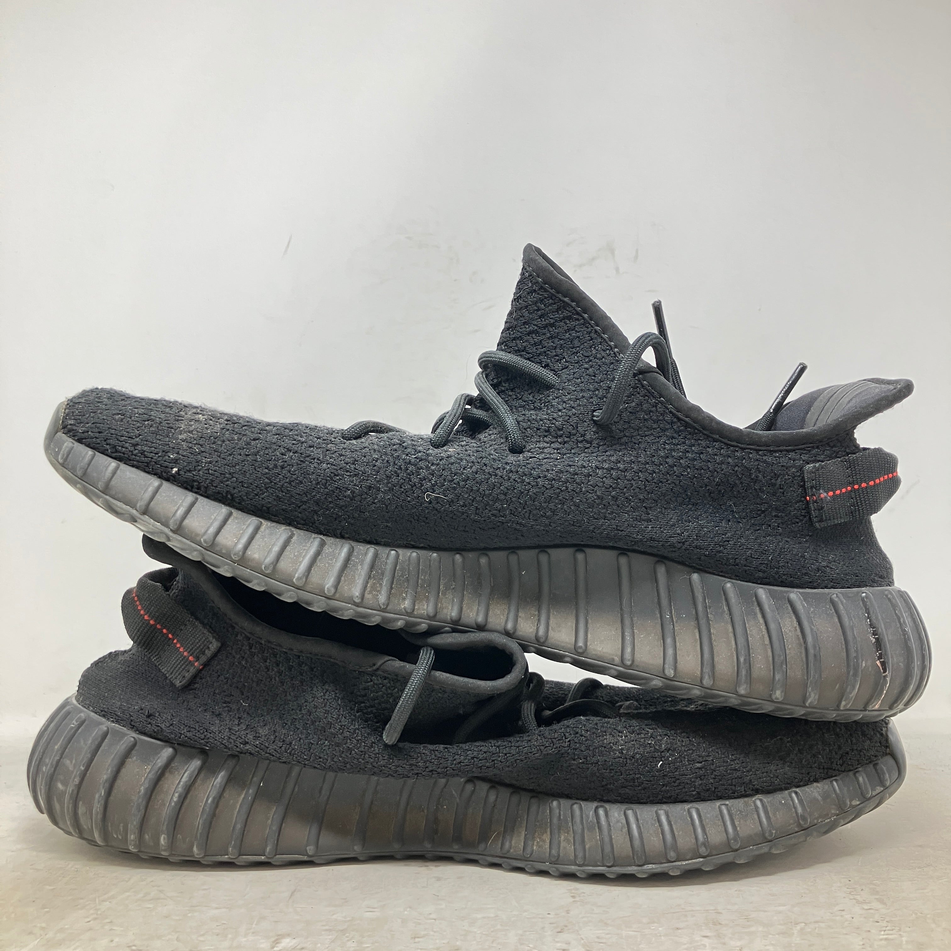 adidas Yeezy Boost 350 V2 Black Red