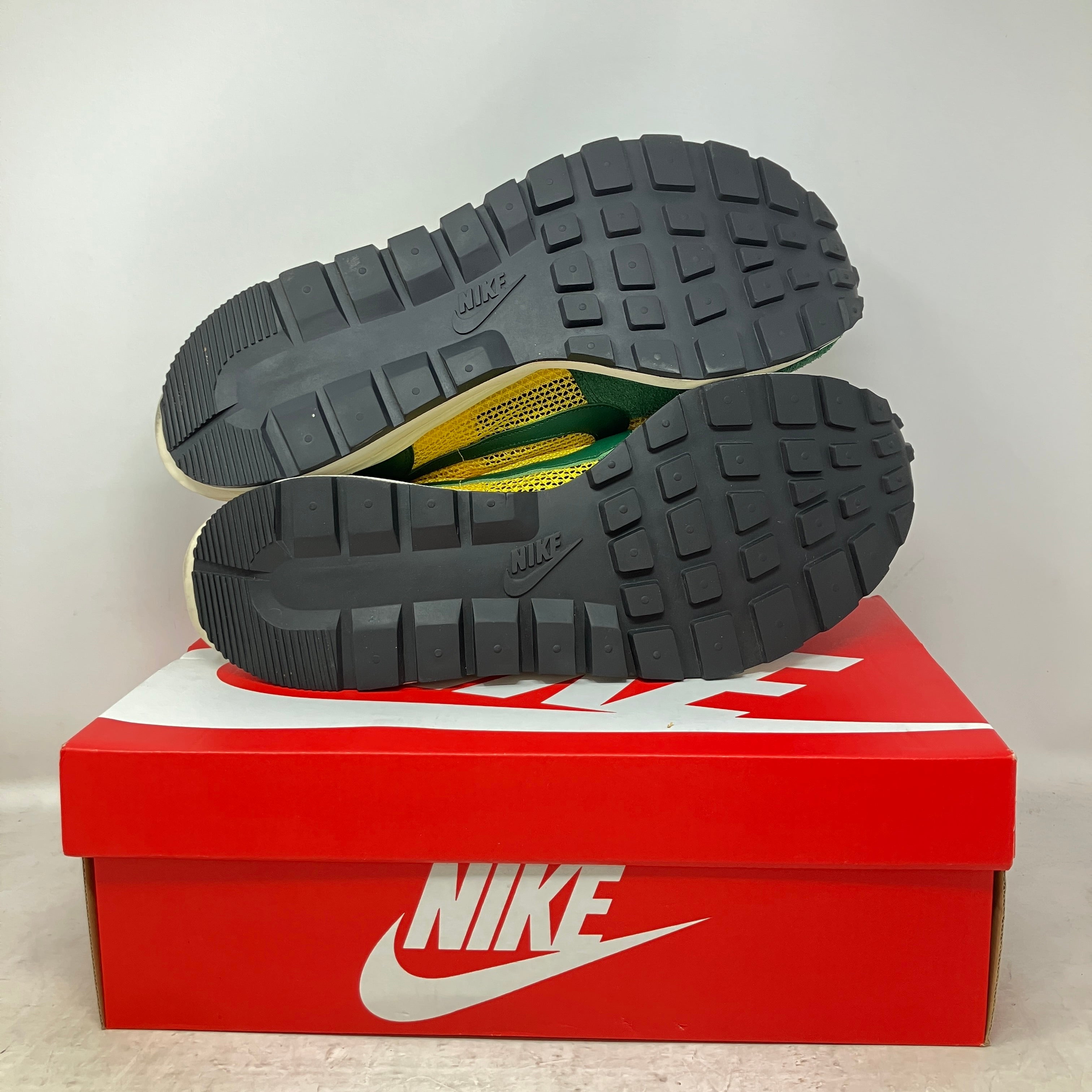 Nike Vaporwaffle sacai Tour Yellow Stadium Green