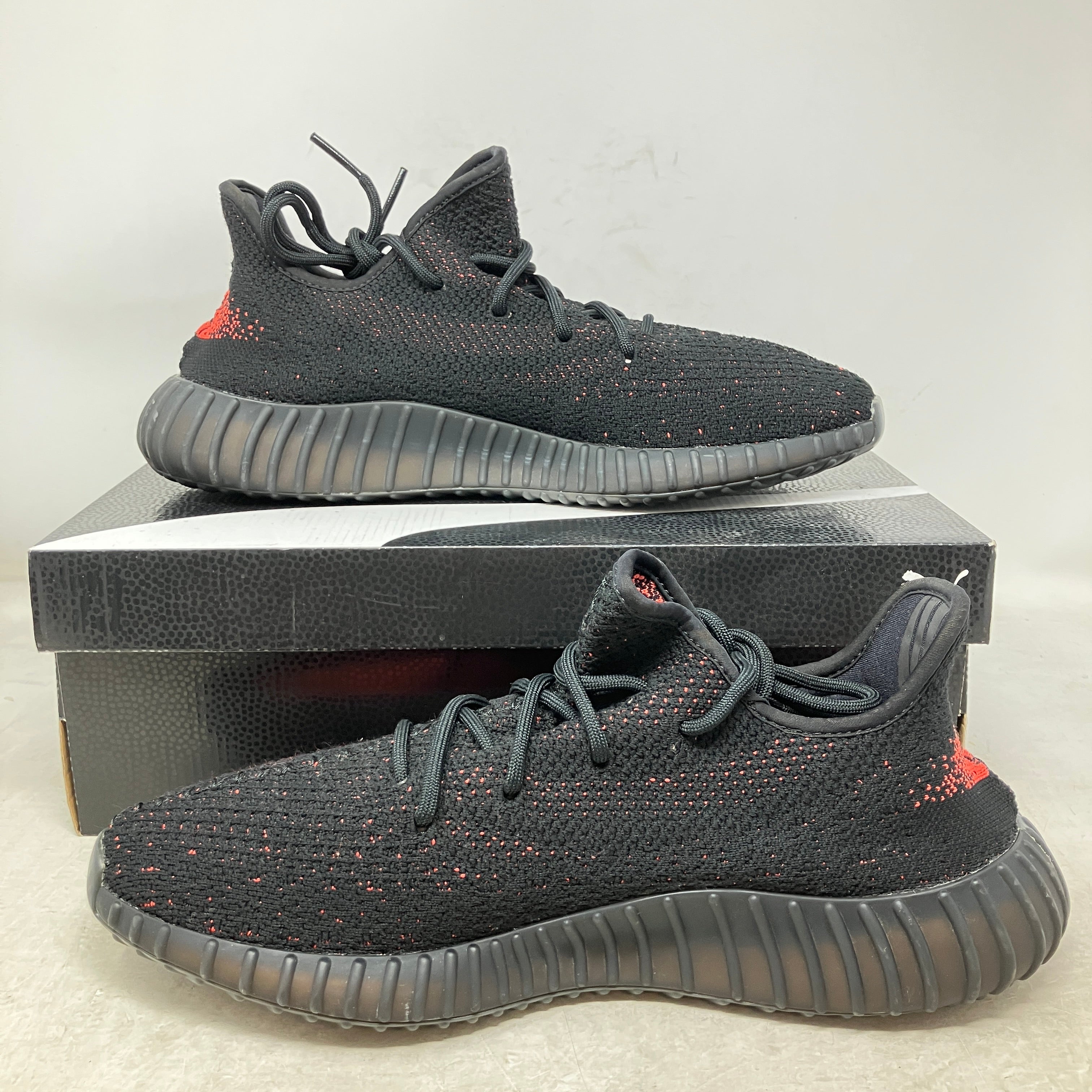 adidas Yeezy Boost 350 V2 Core Black Red