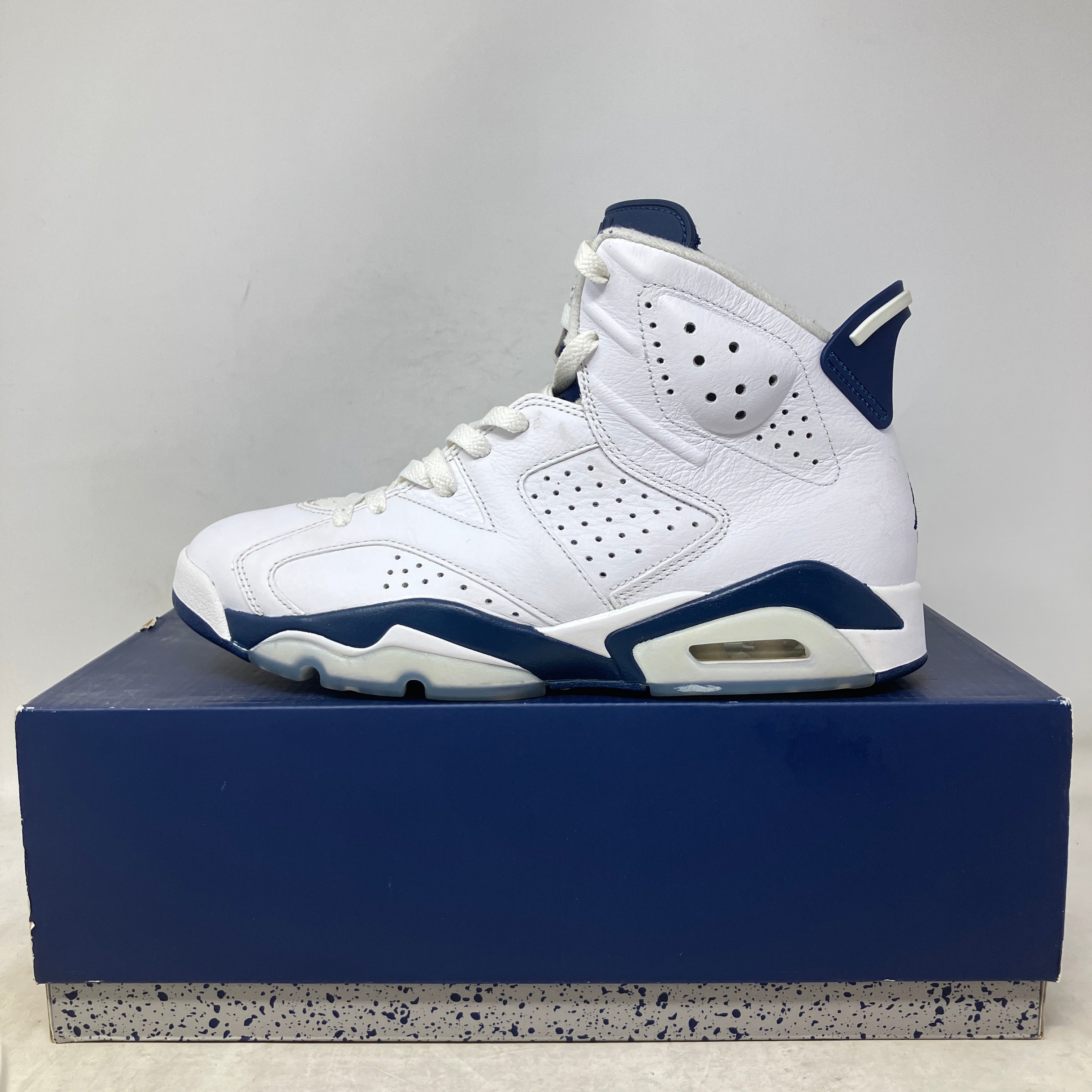 Jordan 6 Retro Midnight Navy (2022)