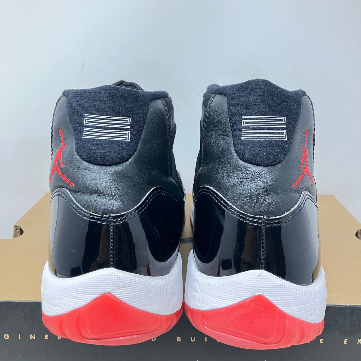 Jordan 11 Retro Playoffs Bred (2019)