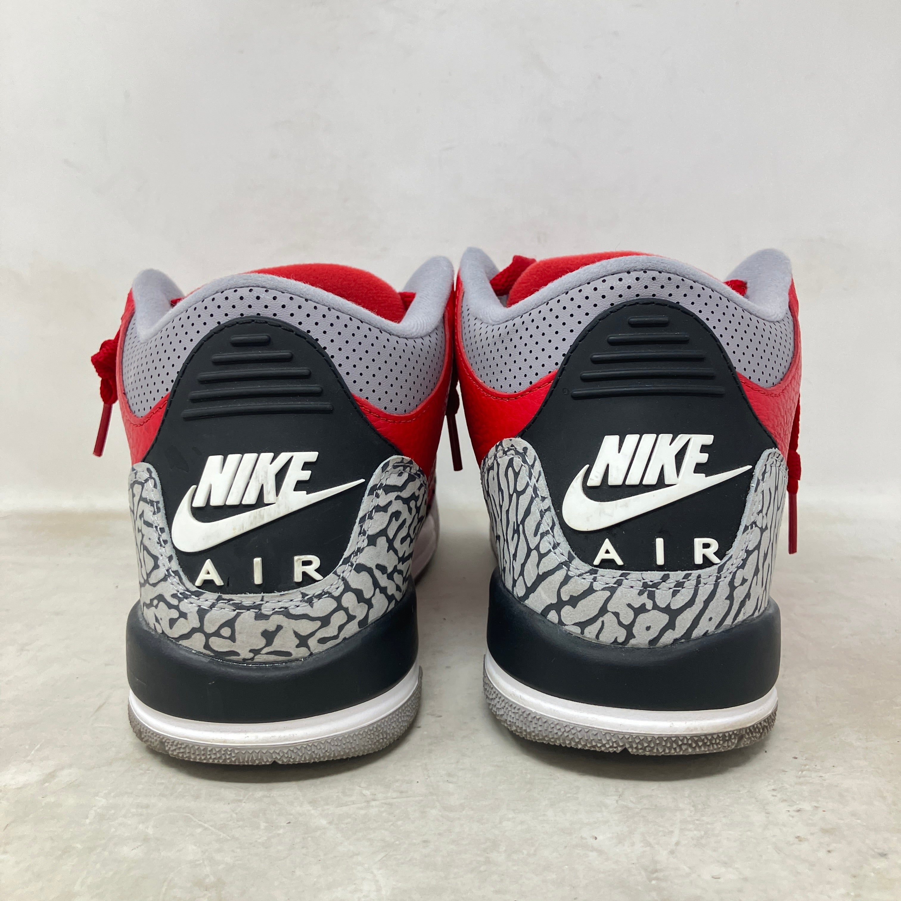Jordan 3 Retro SE Fire Red (GS)